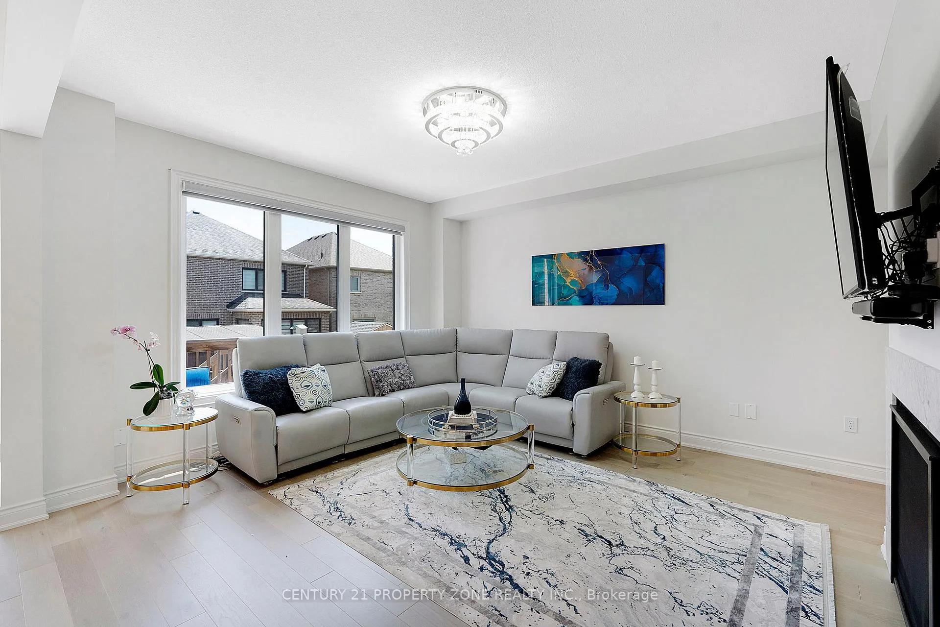 Photo 11 of 41 Merrimac Drive, Brampton, Bram West — HOMEH