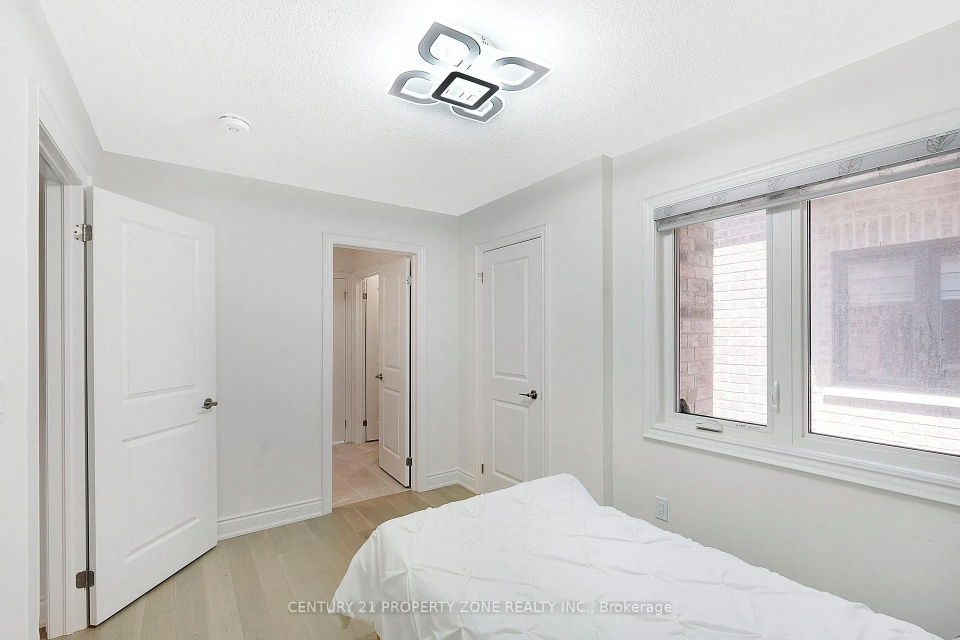 Photo 24 of 41 Merrimac Drive, Brampton, Bram West — HOMEH