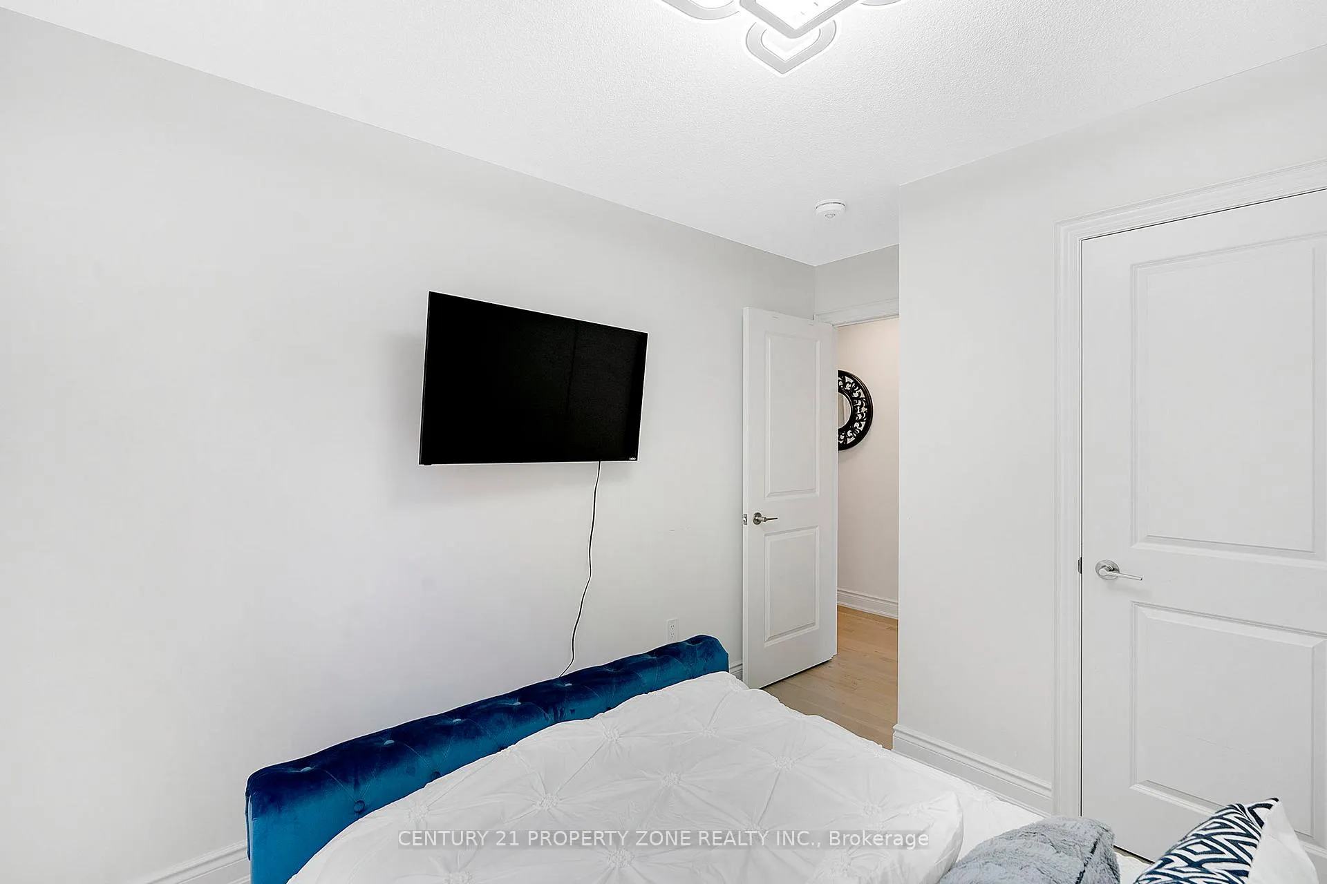 Photo 27 of 41 Merrimac Drive, Brampton, Bram West — HOMEH
