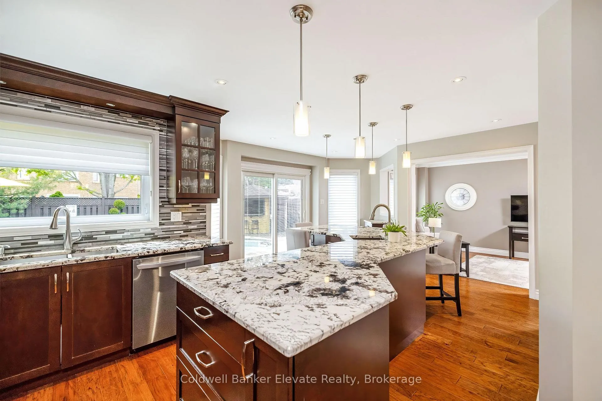 Photo 15 of 52 Curry Crescent, Halton Hills, Georgetown — HOMEH