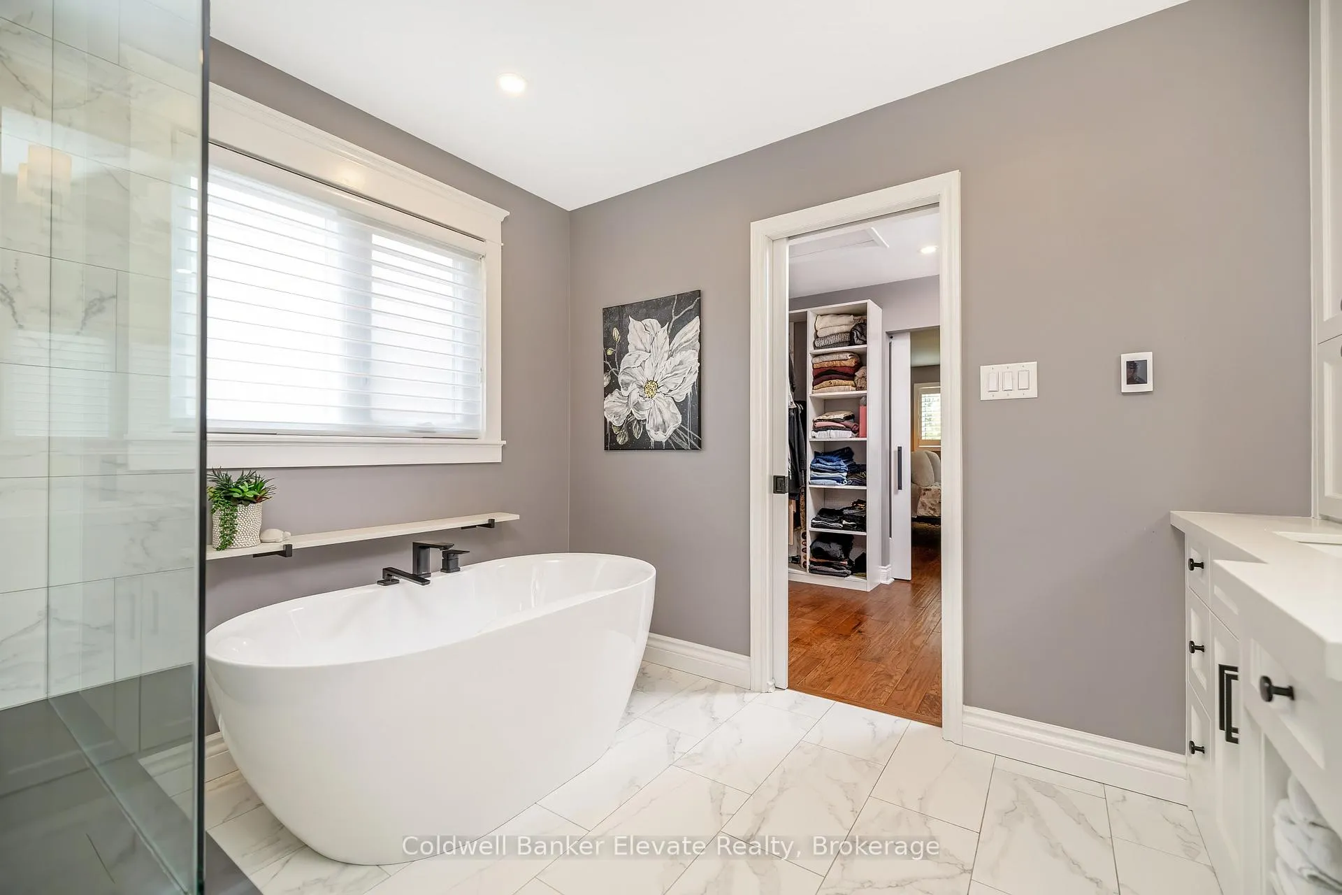 Photo 31 of 52 Curry Crescent, Halton Hills, Georgetown — HOMEH