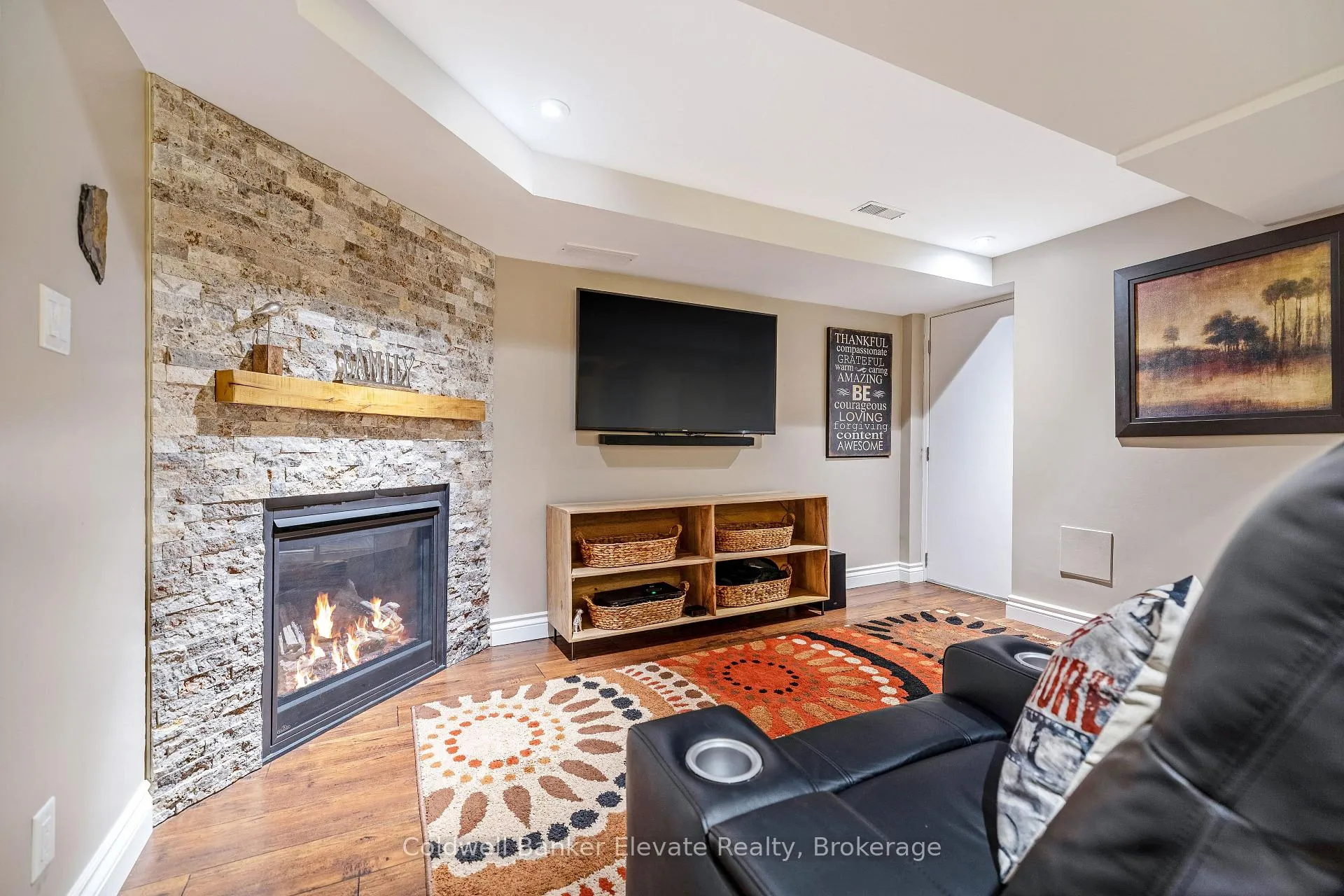 Photo 39 of 52 Curry Crescent, Halton Hills, Georgetown — HOMEH