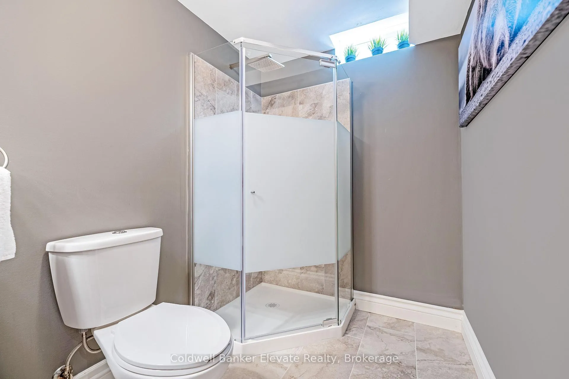 Photo 45 of 52 Curry Crescent, Halton Hills, Georgetown — HOMEH