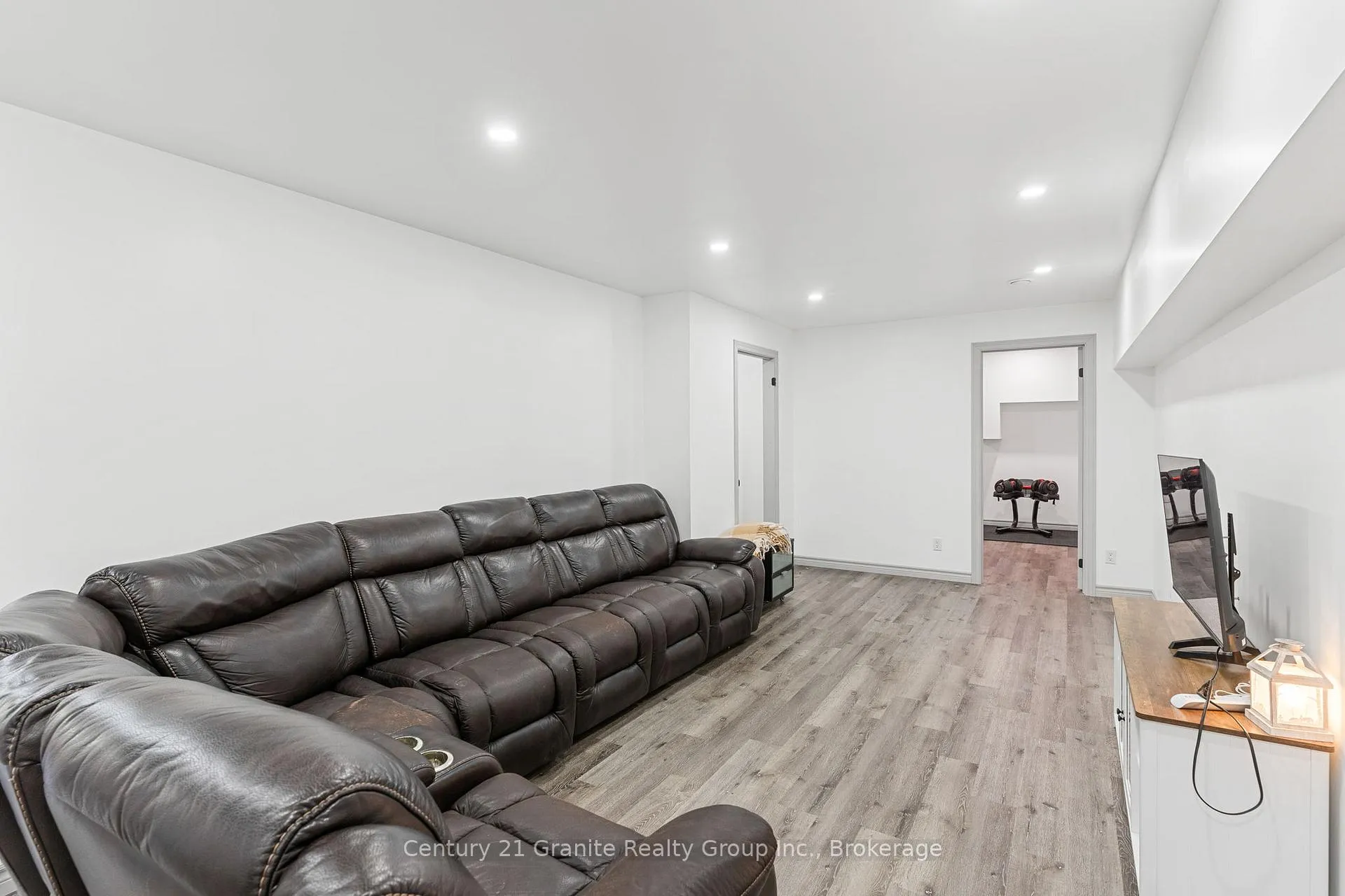 Photo 33 of 1007 Winding Creek Road, Minden Hills, Anson — HOMEH