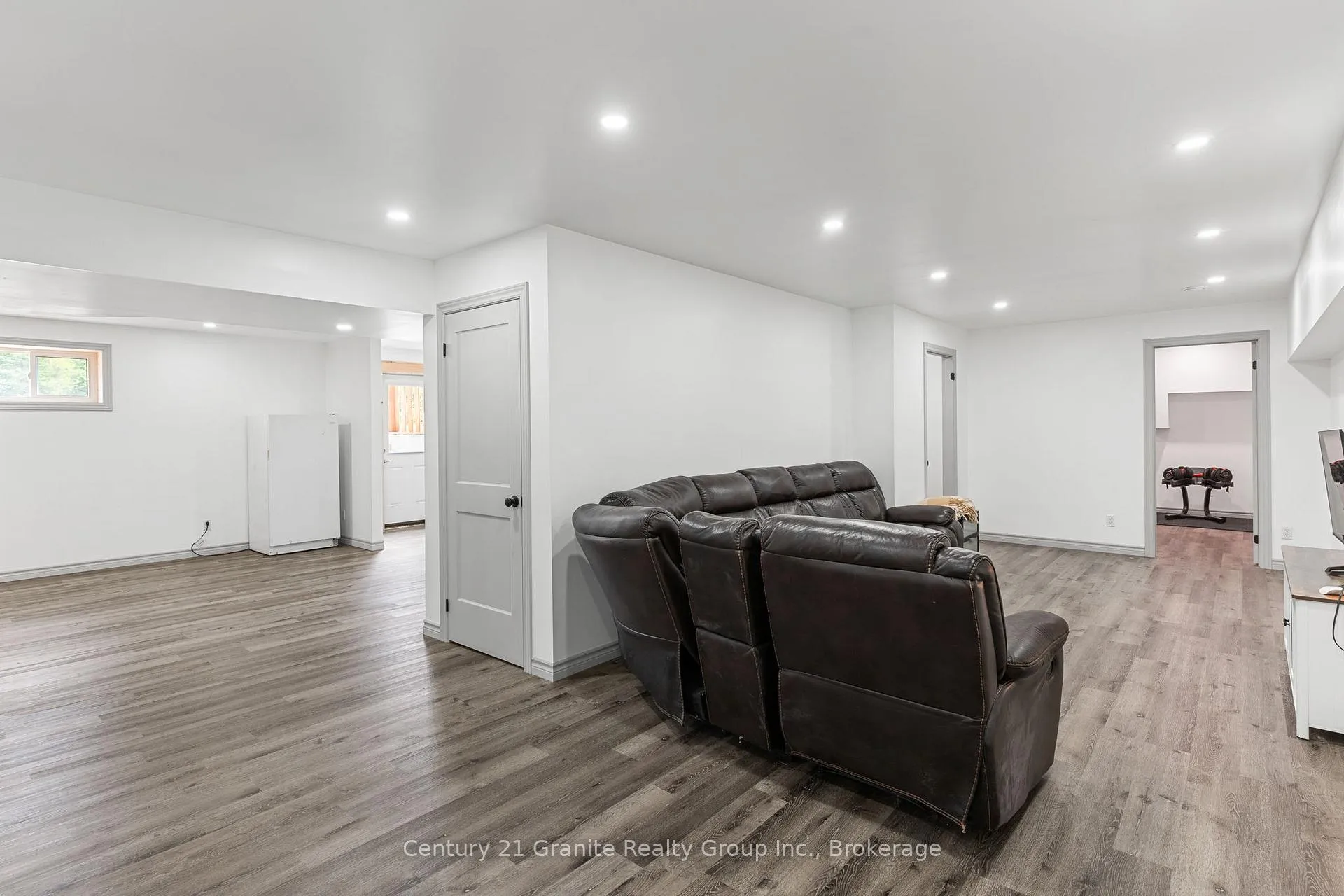 Photo 34 of 1007 Winding Creek Road, Minden Hills, Anson — HOMEH