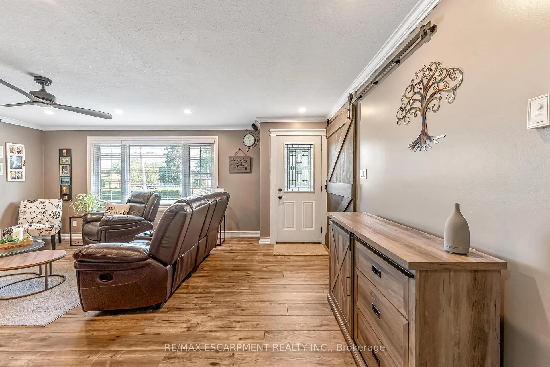 Photo 6 of 9924 Dickenson Road W, Hamilton, Airport Employment Area — HOMEH