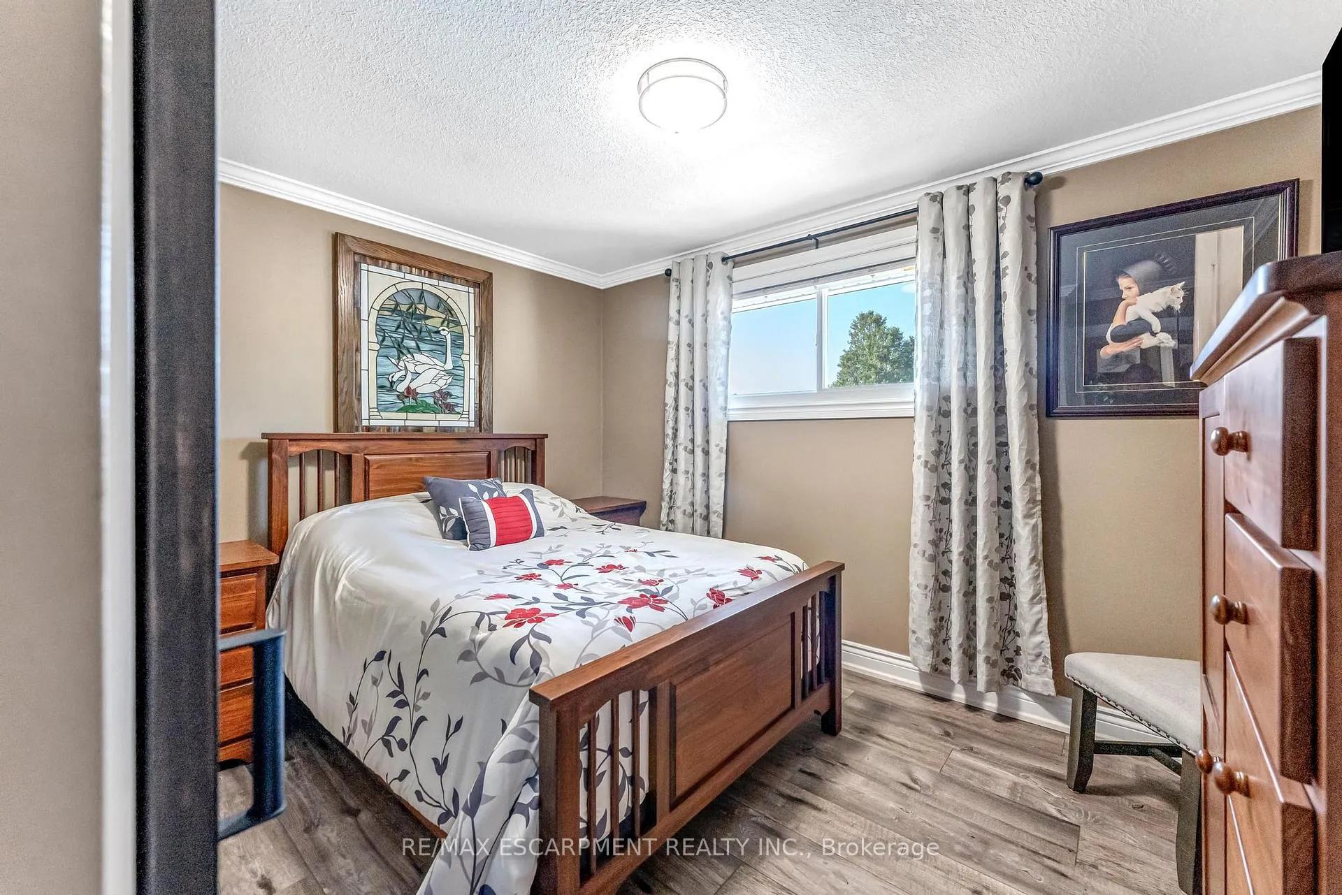 Photo 14 of 9924 Dickenson Road W, Hamilton, Airport Employment Area — HOMEH