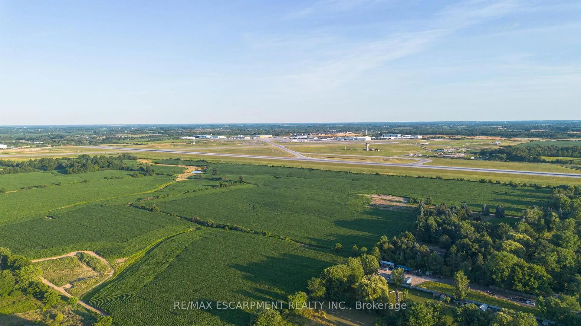 Photo 49 of 9924 Dickenson Road W, Hamilton, Airport Employment Area — HOMEH