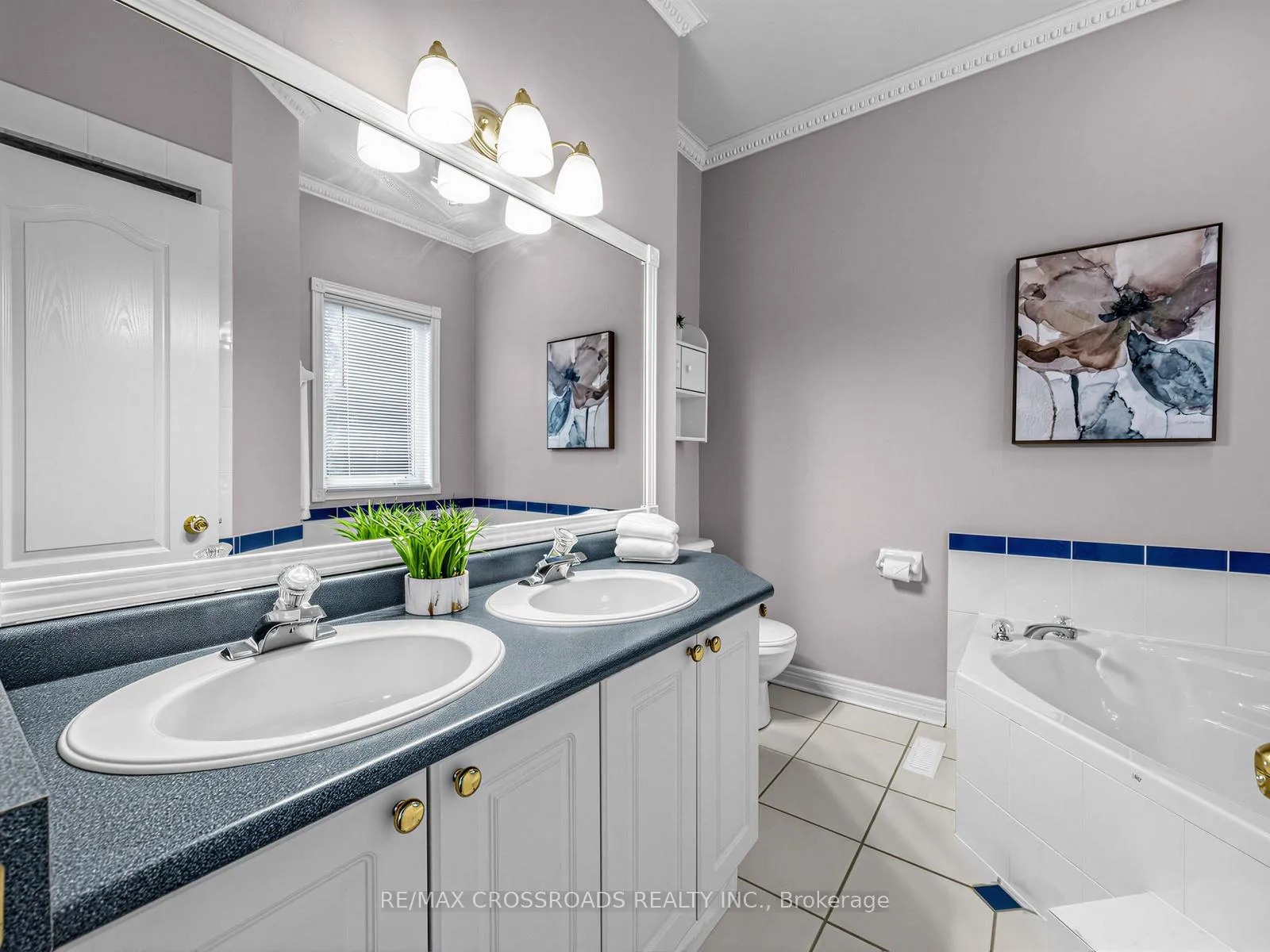 Photo 12 of 484 Poplar Avenue, Ajax, South East — HOMEH