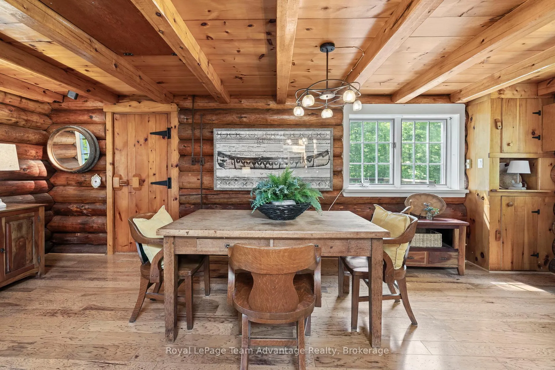 Photo 8 of 25 Limbert Lane N, McDougall — HOMEH