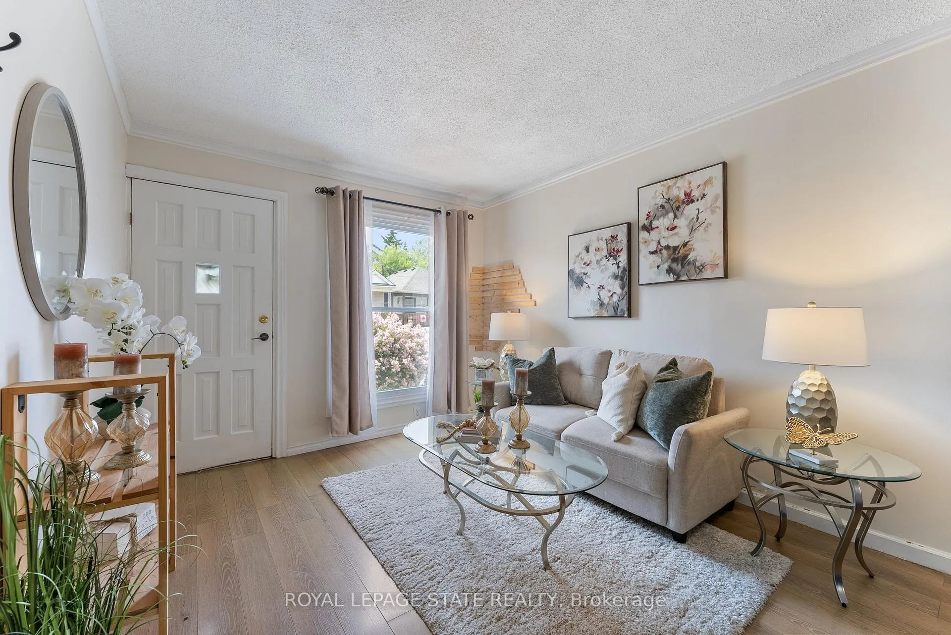 Photo 3 of 544 Mary Street, Hamilton, North End — HOMEH