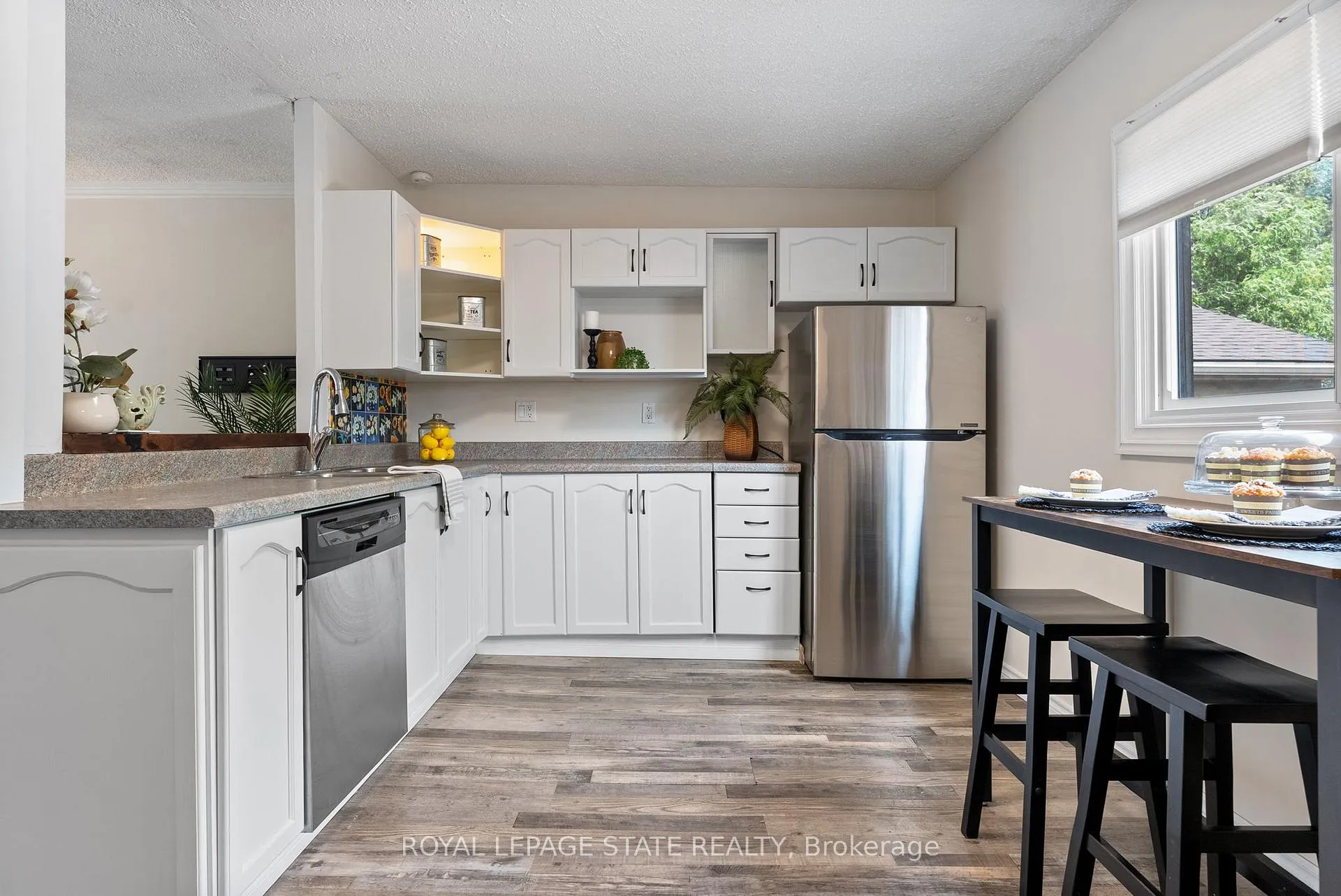 Photo 8 of 544 Mary Street, Hamilton, North End — HOMEH