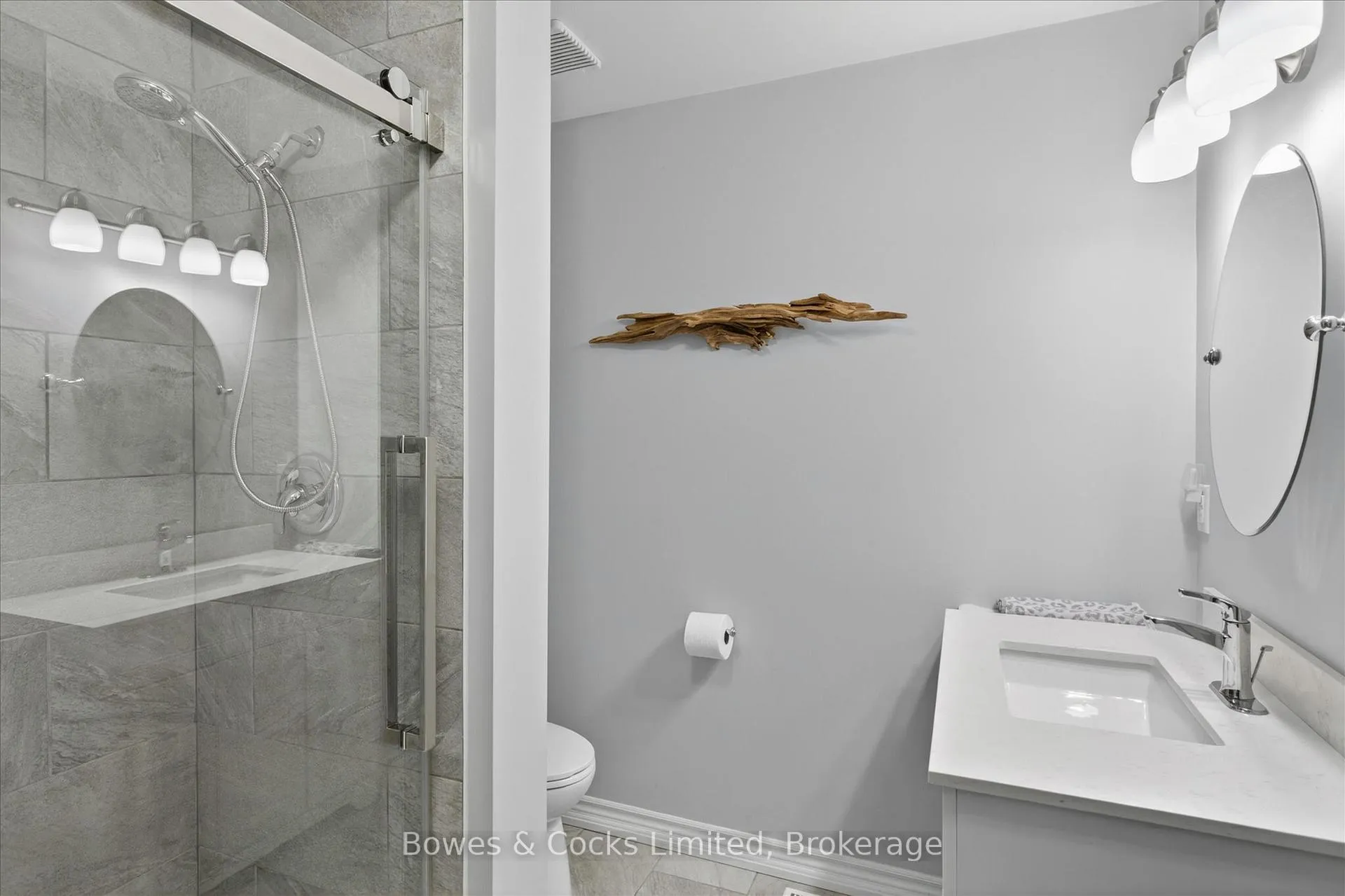 Photo 14 of 1 Graham Drive, Kawartha Lakes, Fenelon Falls — HOMEH