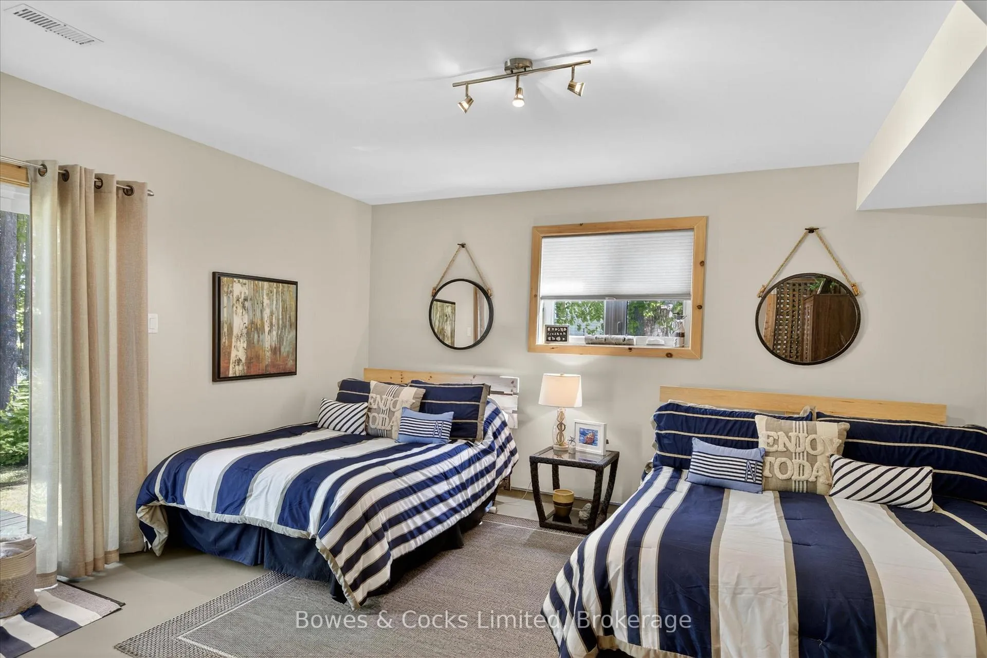 Photo 31 of 1 Graham Drive, Kawartha Lakes, Fenelon Falls — HOMEH