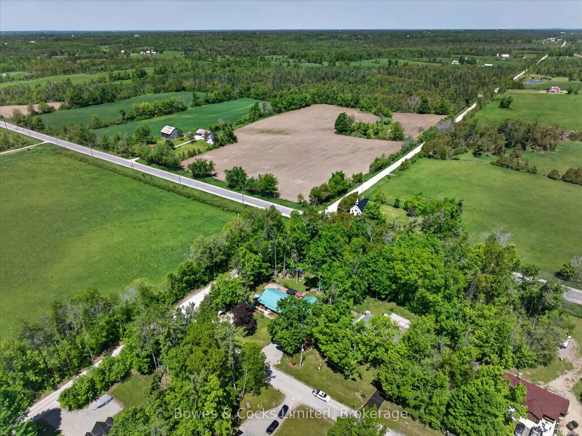 Photo 46 of 1 Graham Drive, Kawartha Lakes, Fenelon Falls — HOMEH