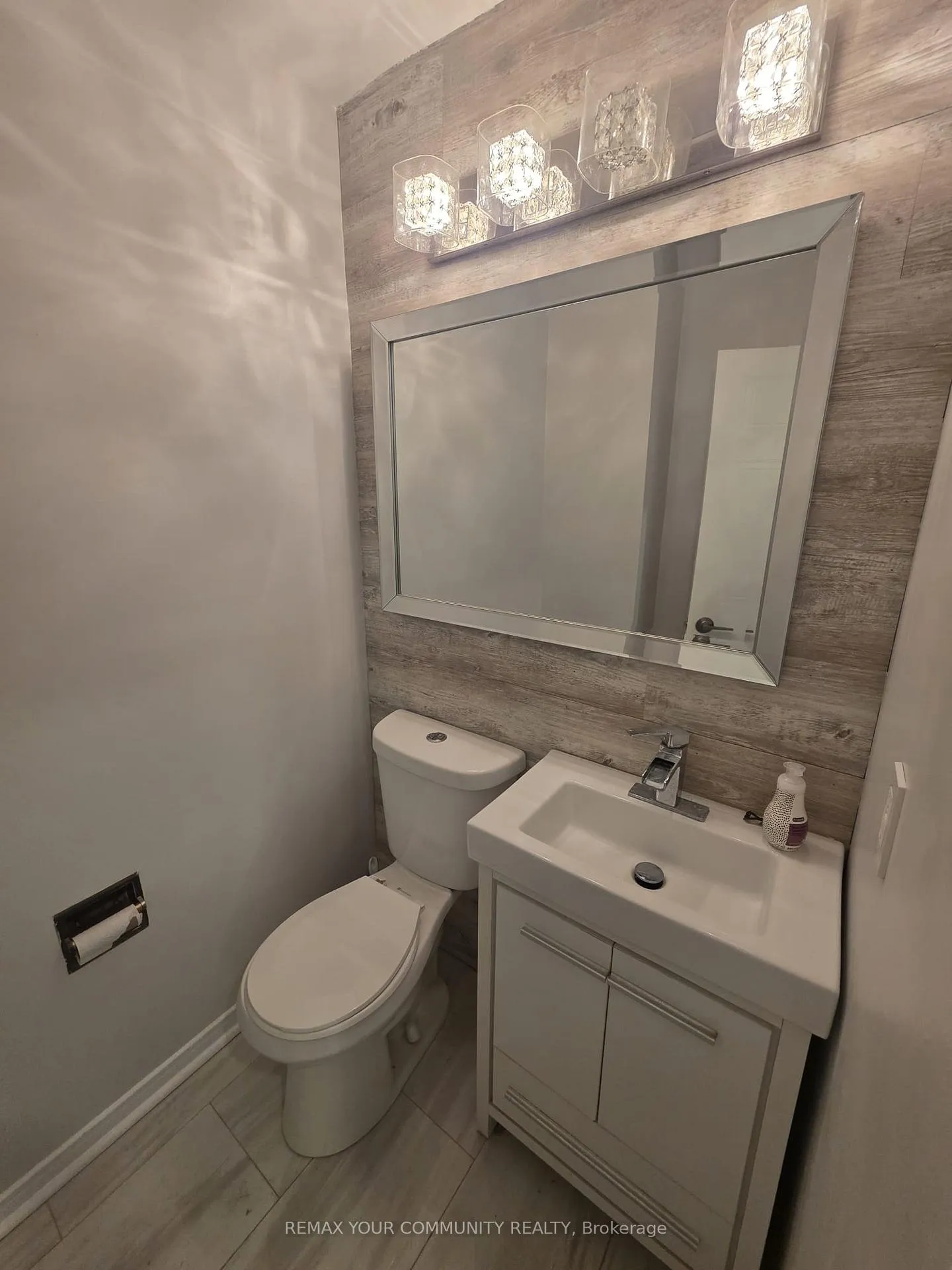 Photo 11 of 62 Deverill Crescent, Ajax, Central West — HOMEH