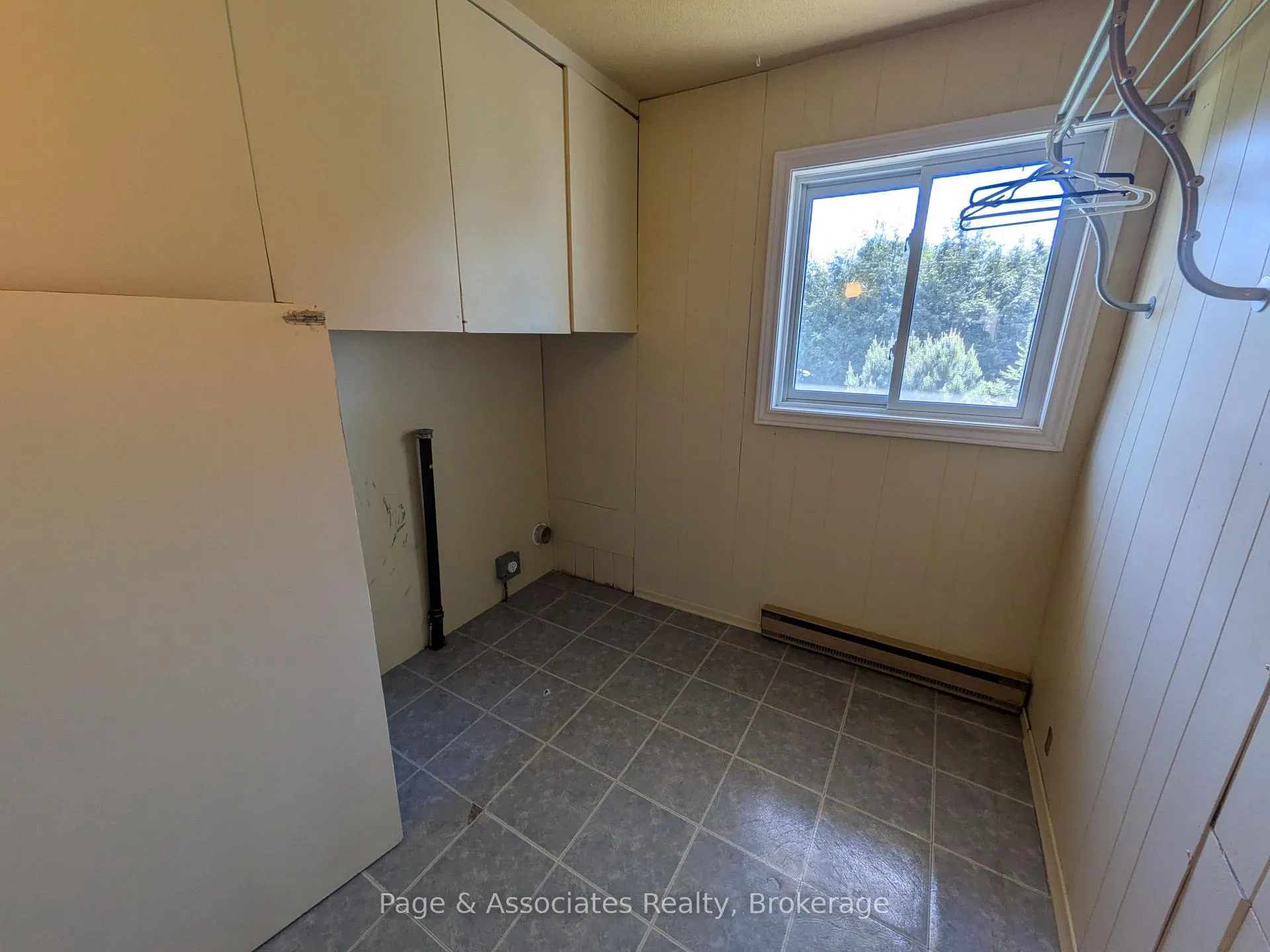 Photo 10 of 700 Lac Deux Milles Road, West Nipissing, Sturgeon Falls — HOMEH