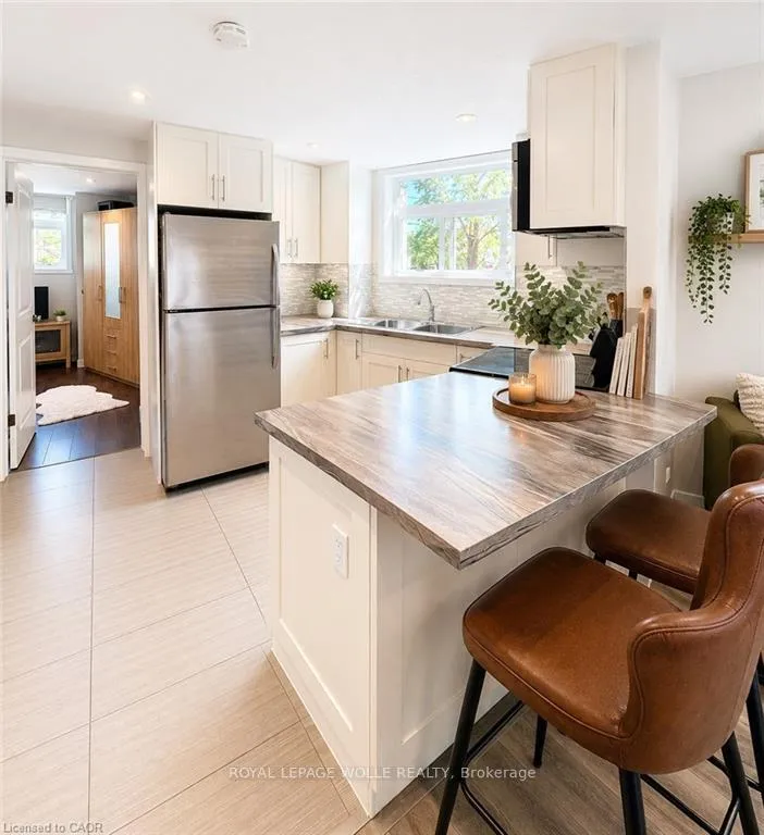 Photo 6 of Unit A, 489 East Avenue, Kitchener, King East — HOMEH