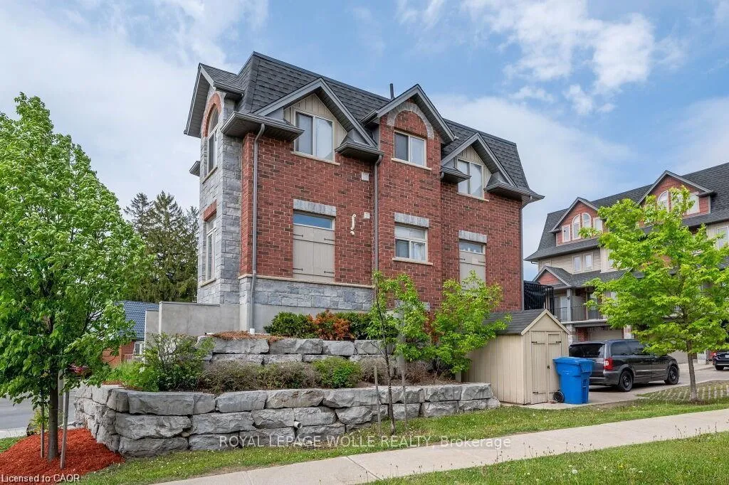 Photo 10 of Unit A, 489 East Avenue, Kitchener, King East — HOMEH