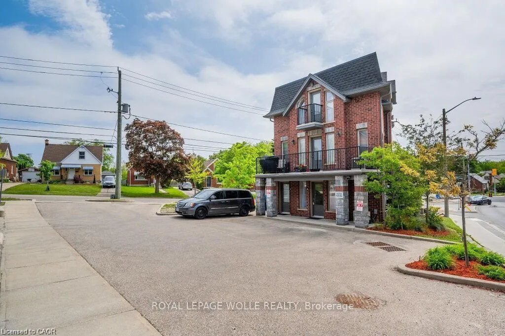 Photo 11 of Unit A, 489 East Avenue, Kitchener, King East — HOMEH