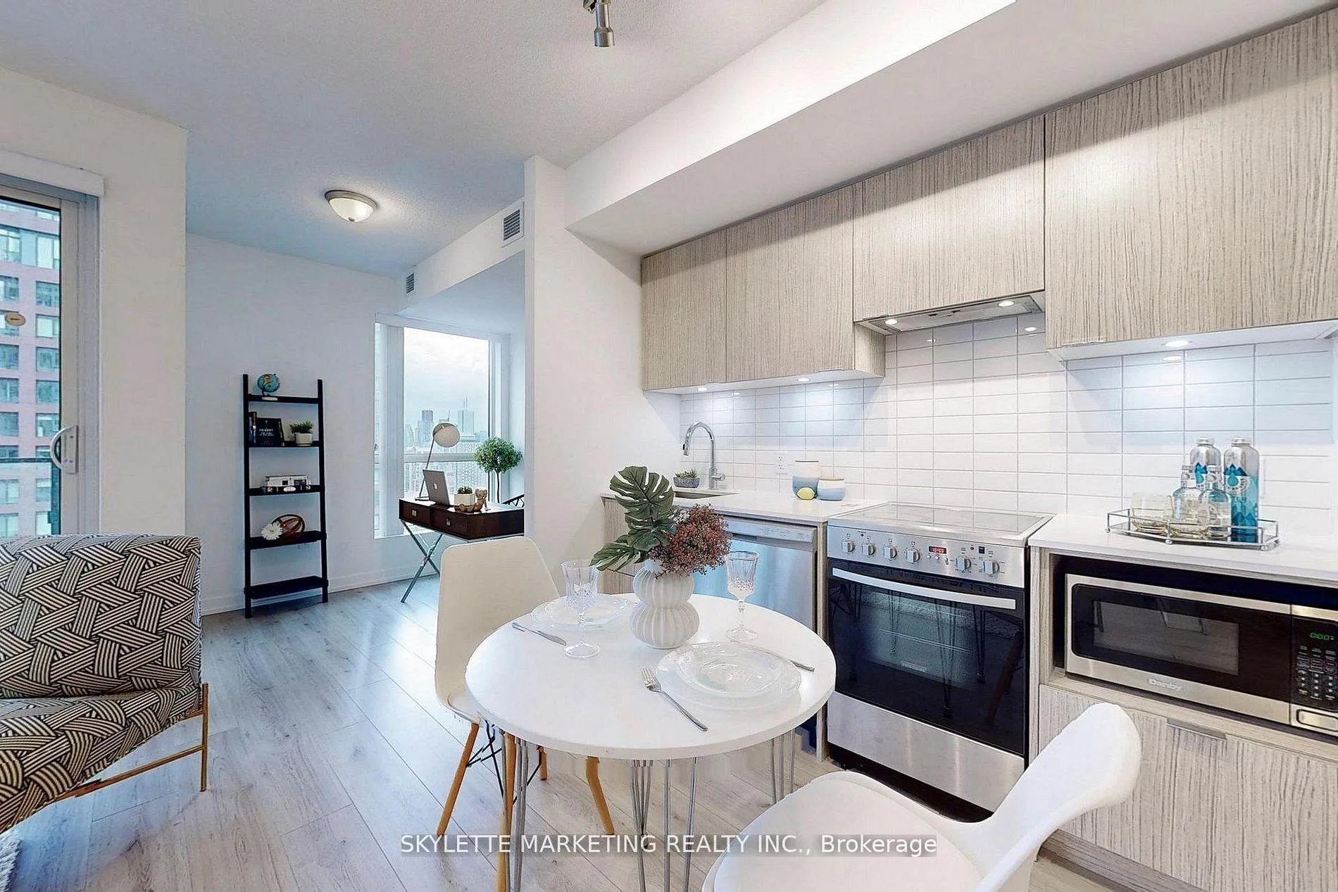 Photo 3 of Unit 3601, 395 Bloor Street E, Toronto, North St. James Town — HOMEH