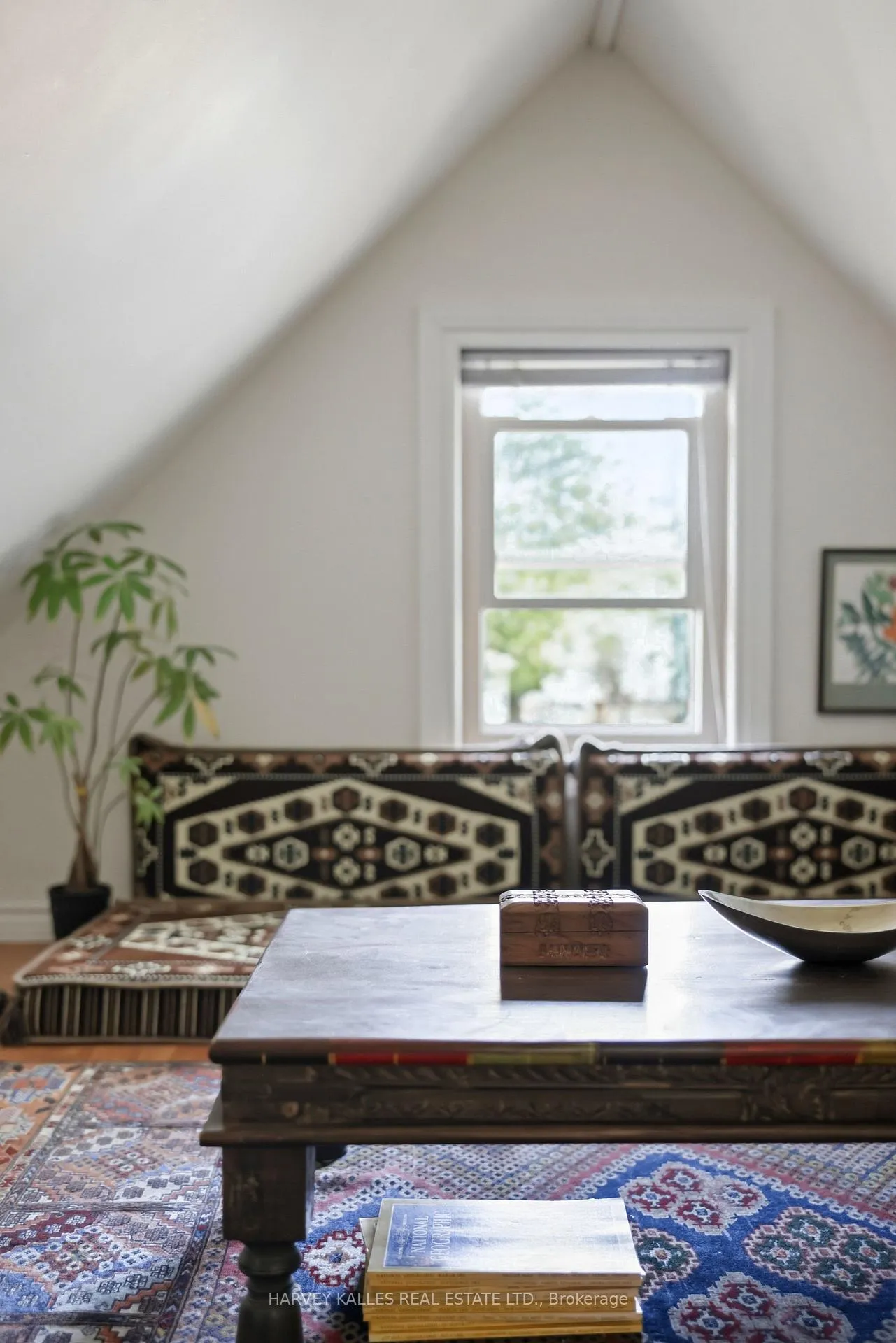 Photo 16 of 96 Ennerdale Road, Toronto, Caledonia-Fairbank — HOMEH