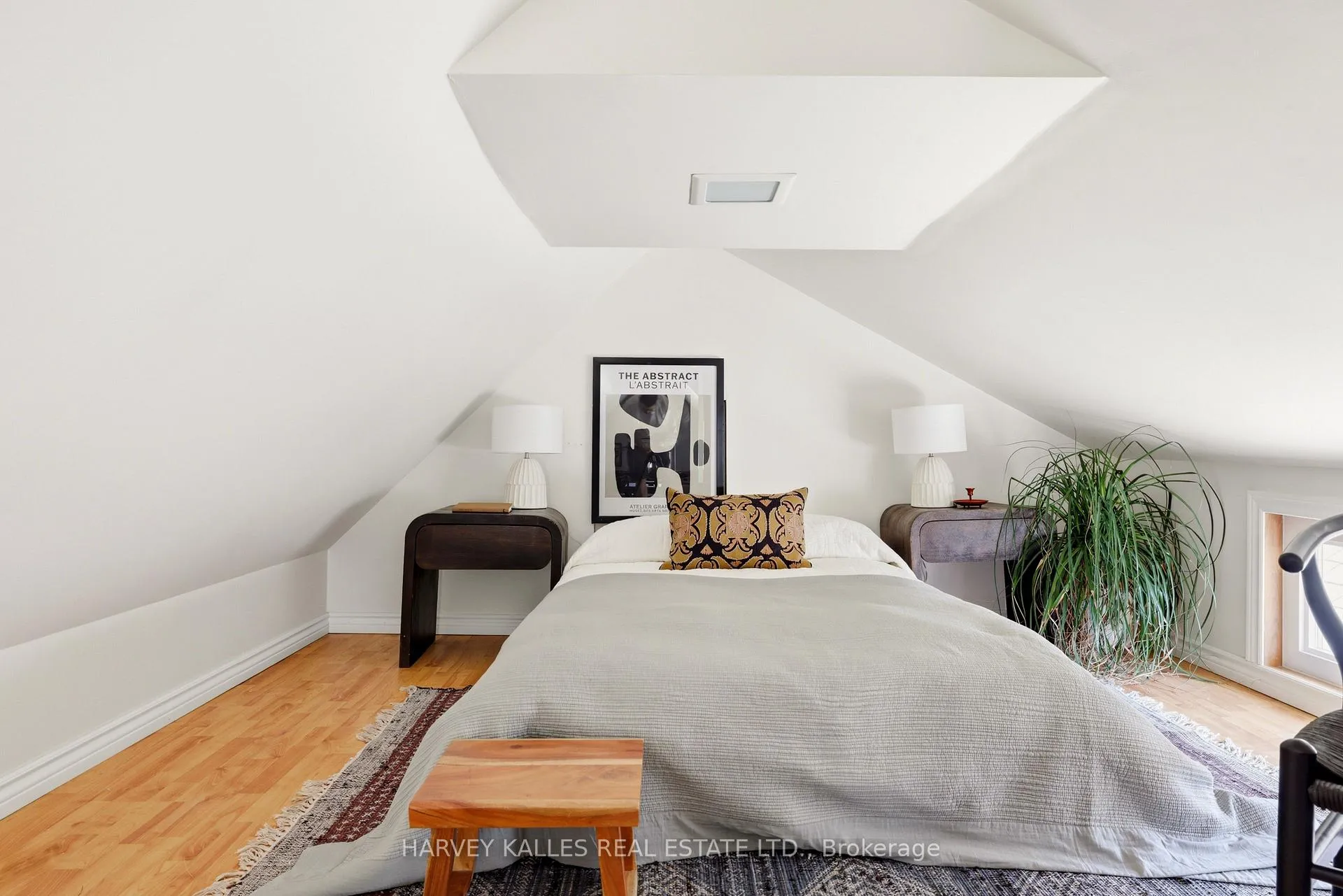 Photo 18 of 96 Ennerdale Road, Toronto, Caledonia-Fairbank — HOMEH