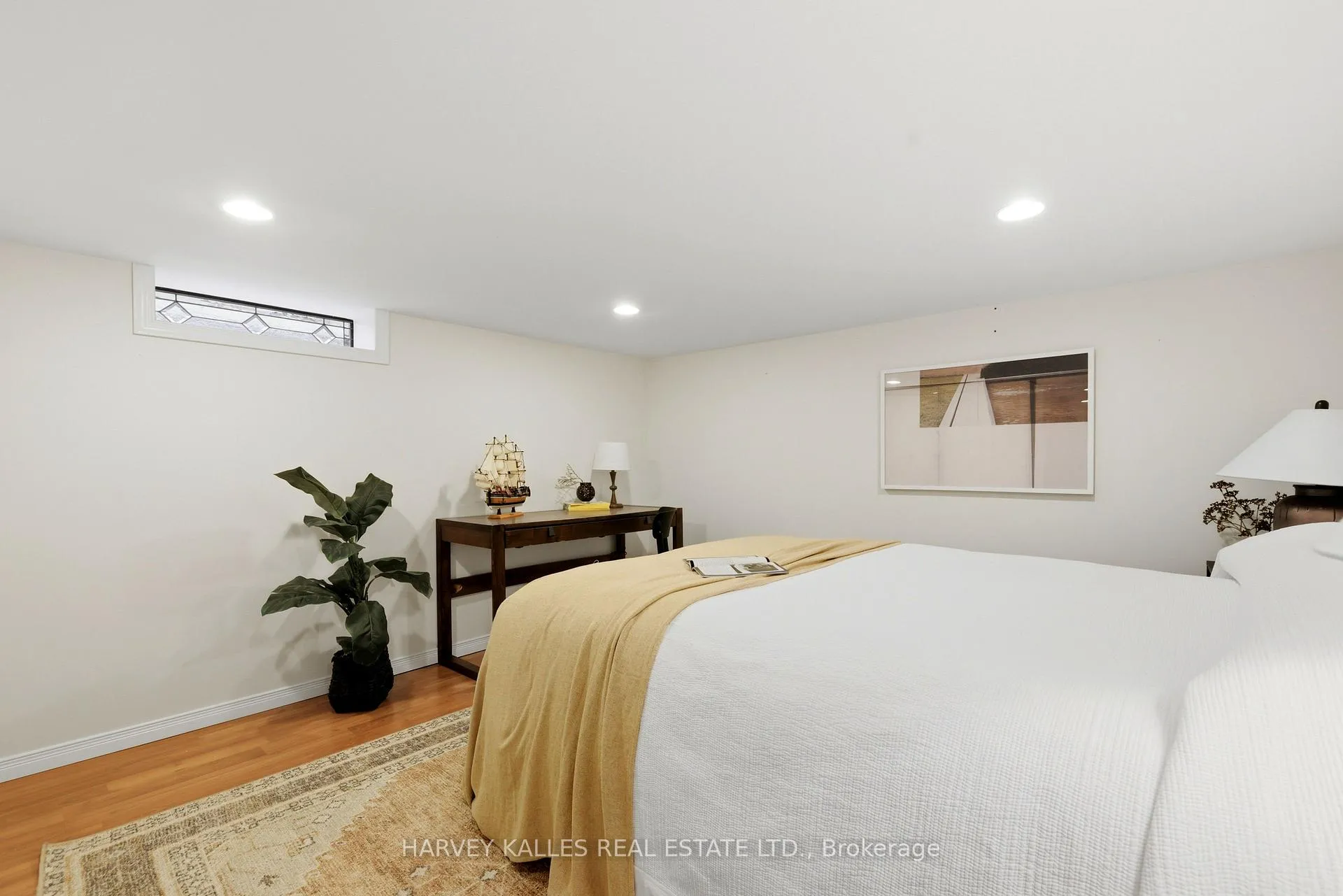 Photo 22 of 96 Ennerdale Road, Toronto, Caledonia-Fairbank — HOMEH