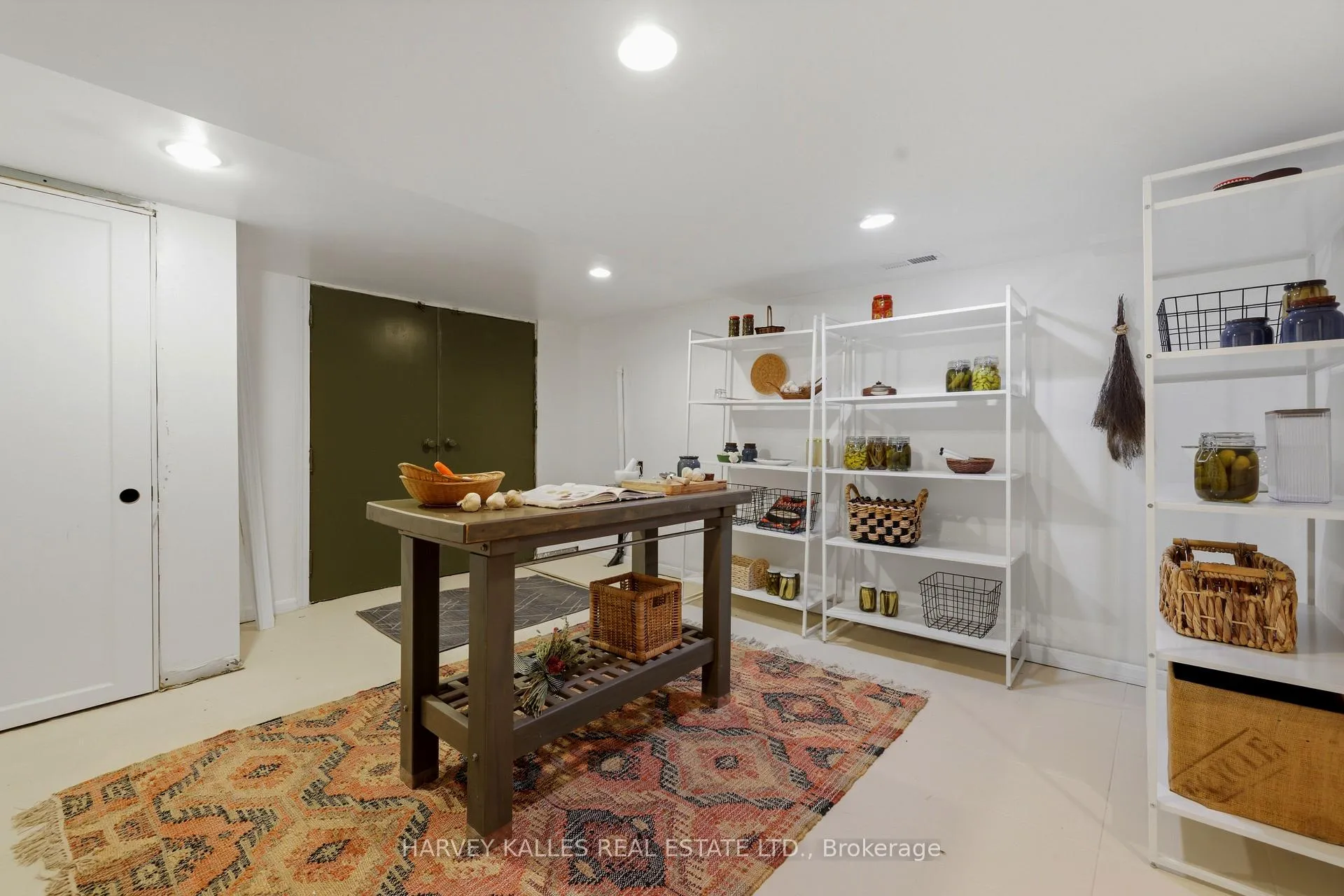 Photo 27 of 96 Ennerdale Road, Toronto, Caledonia-Fairbank — HOMEH