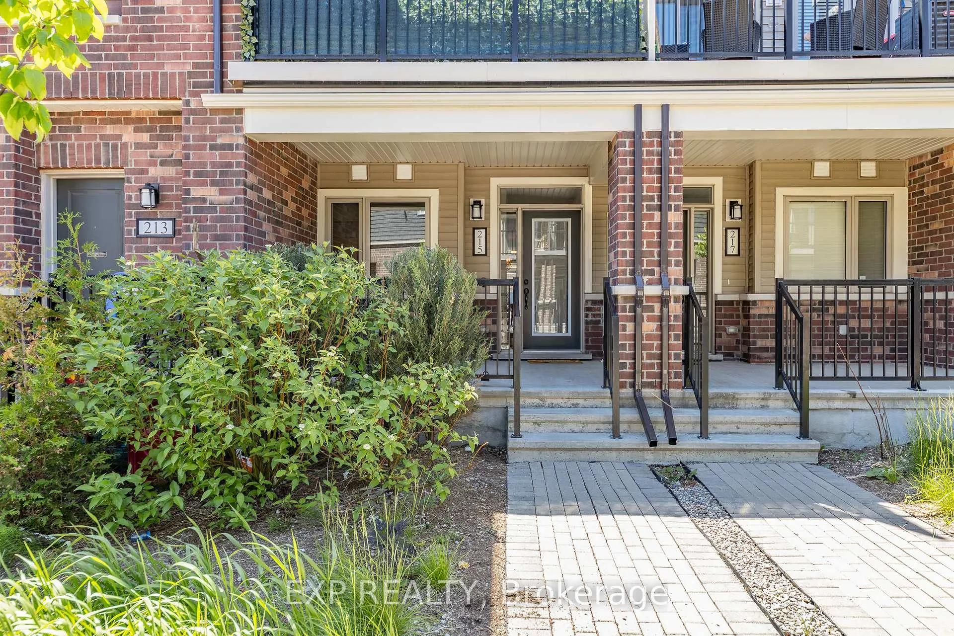 Photo 2 of 215 Lapland Private, Ottawa, Kanata - Emerald Meadows/Trailwest — HOMEH