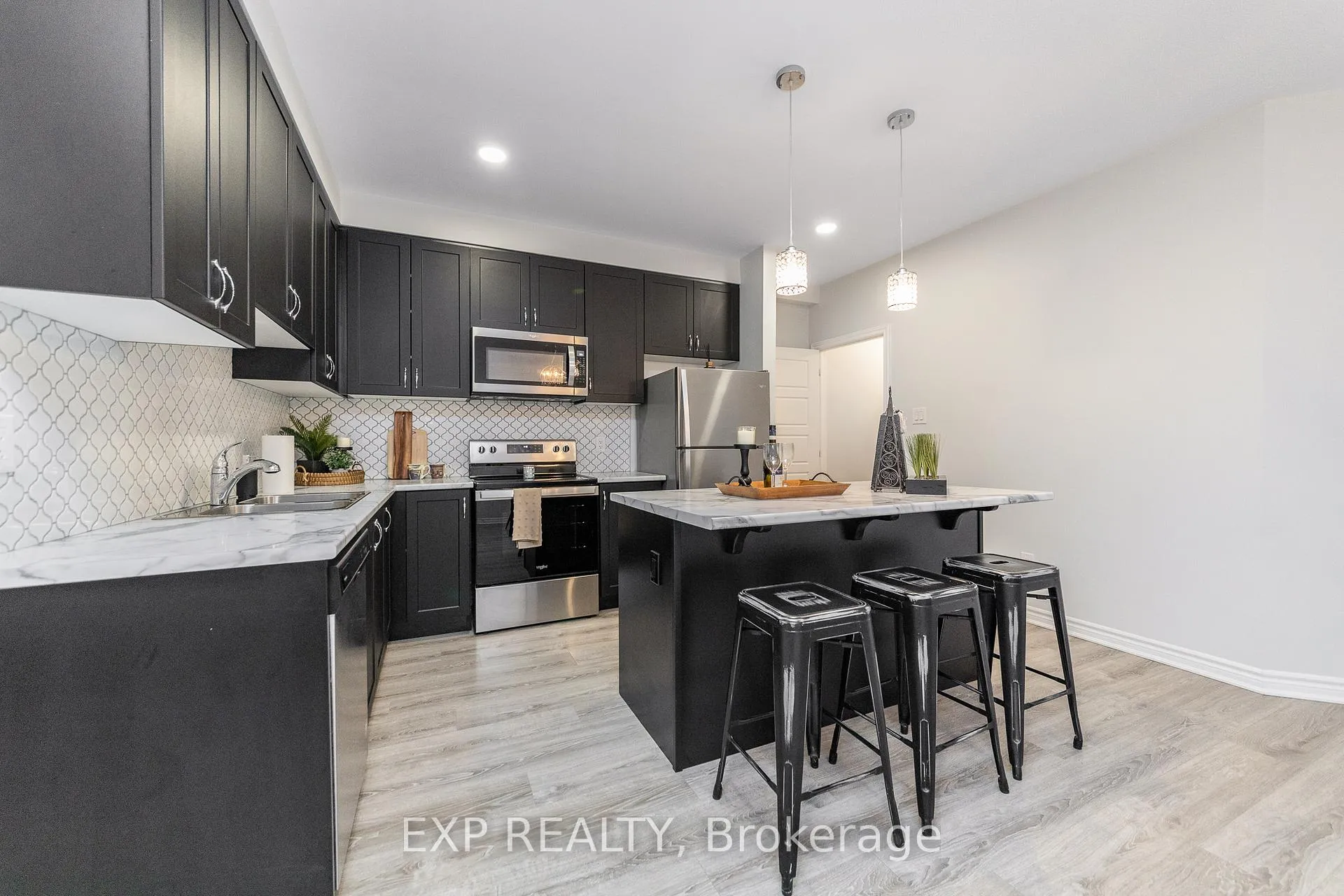 Photo 8 of 215 Lapland Private, Ottawa, Kanata - Emerald Meadows/Trailwest — HOMEH