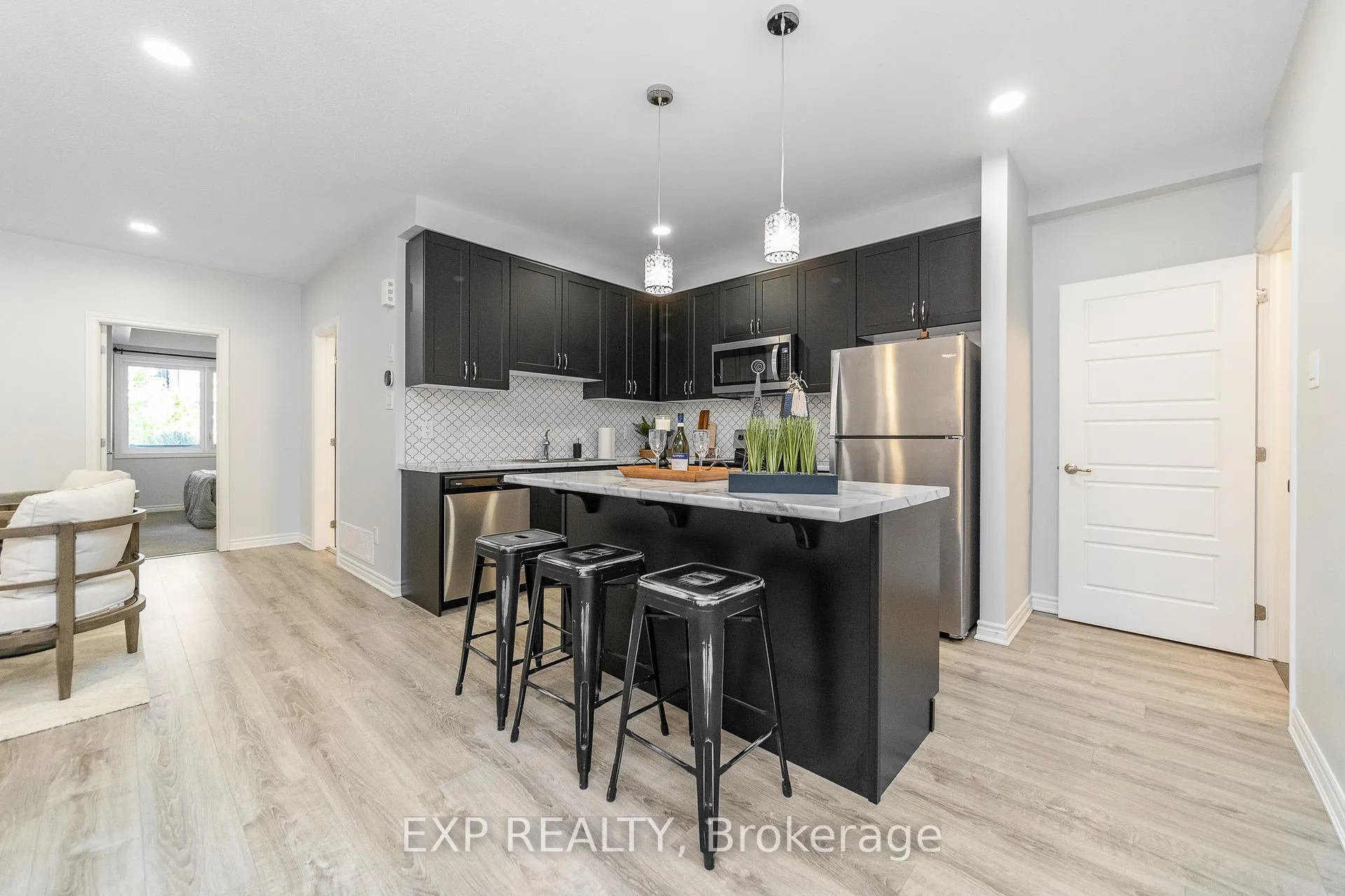 Photo 10 of 215 Lapland Private, Ottawa, Kanata - Emerald Meadows/Trailwest — HOMEH