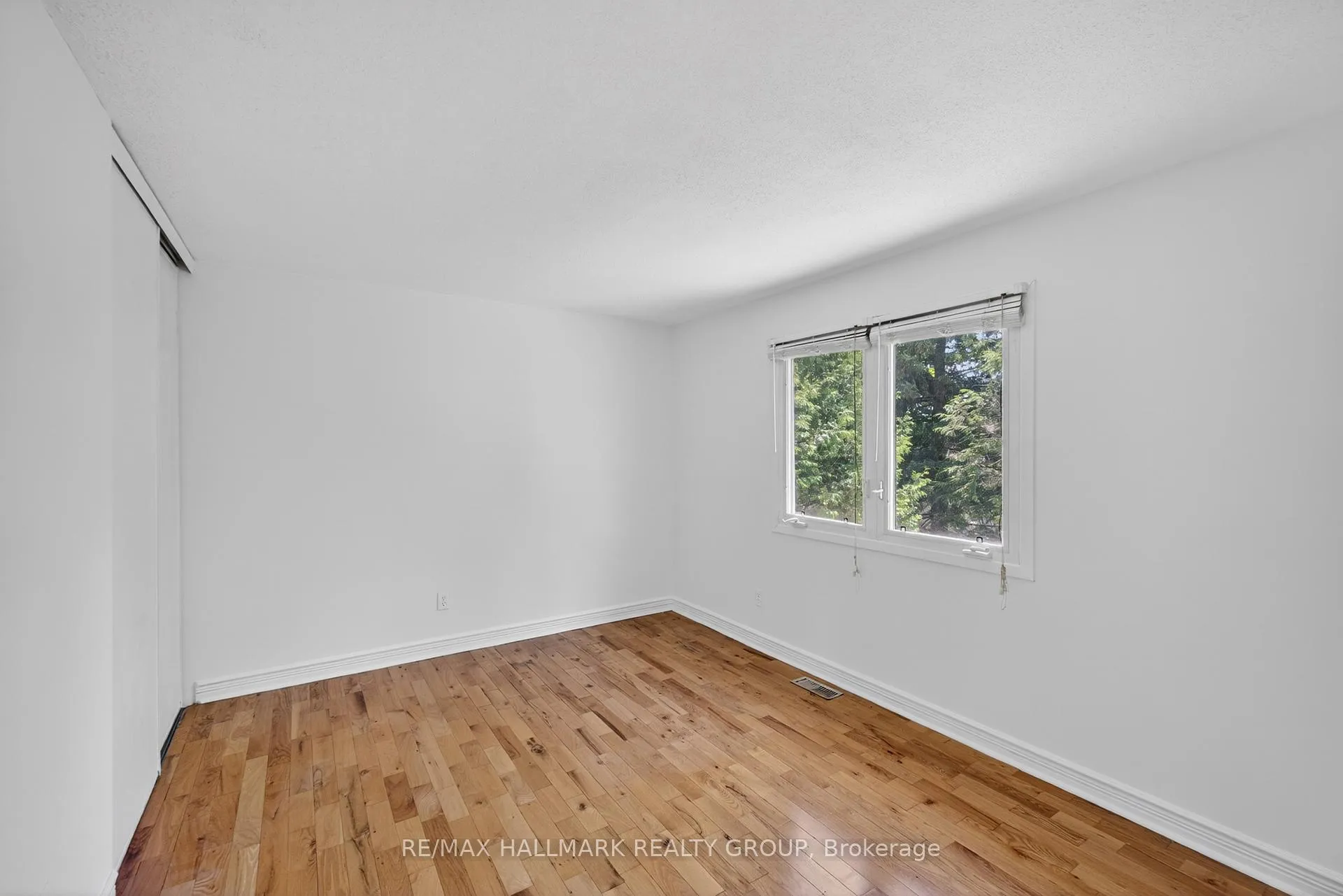 Photo 31 of 6202 Ravine Way, Ottawa, Convent Glen — HOMEH
