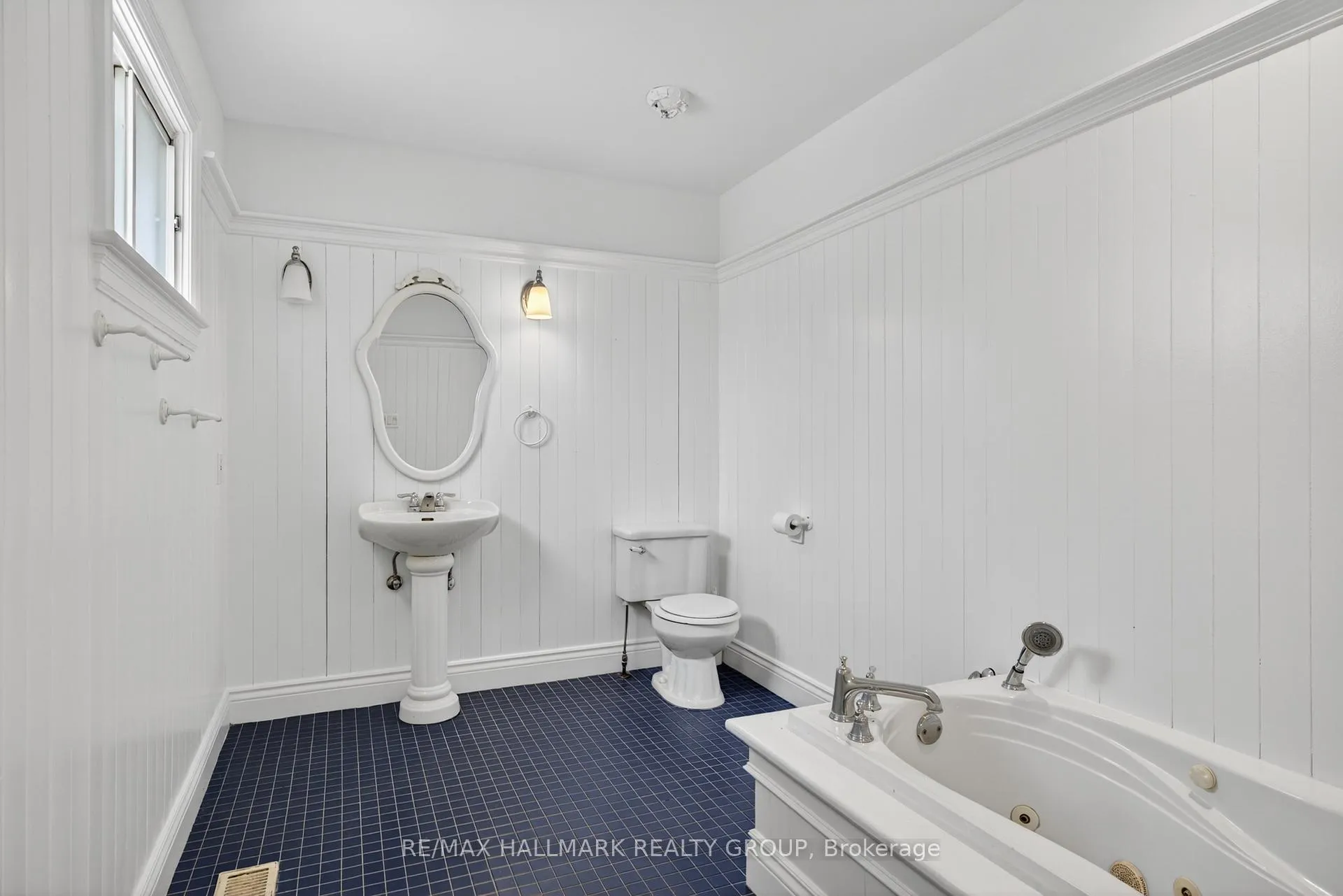 Photo 33 of 6202 Ravine Way, Ottawa, Convent Glen — HOMEH