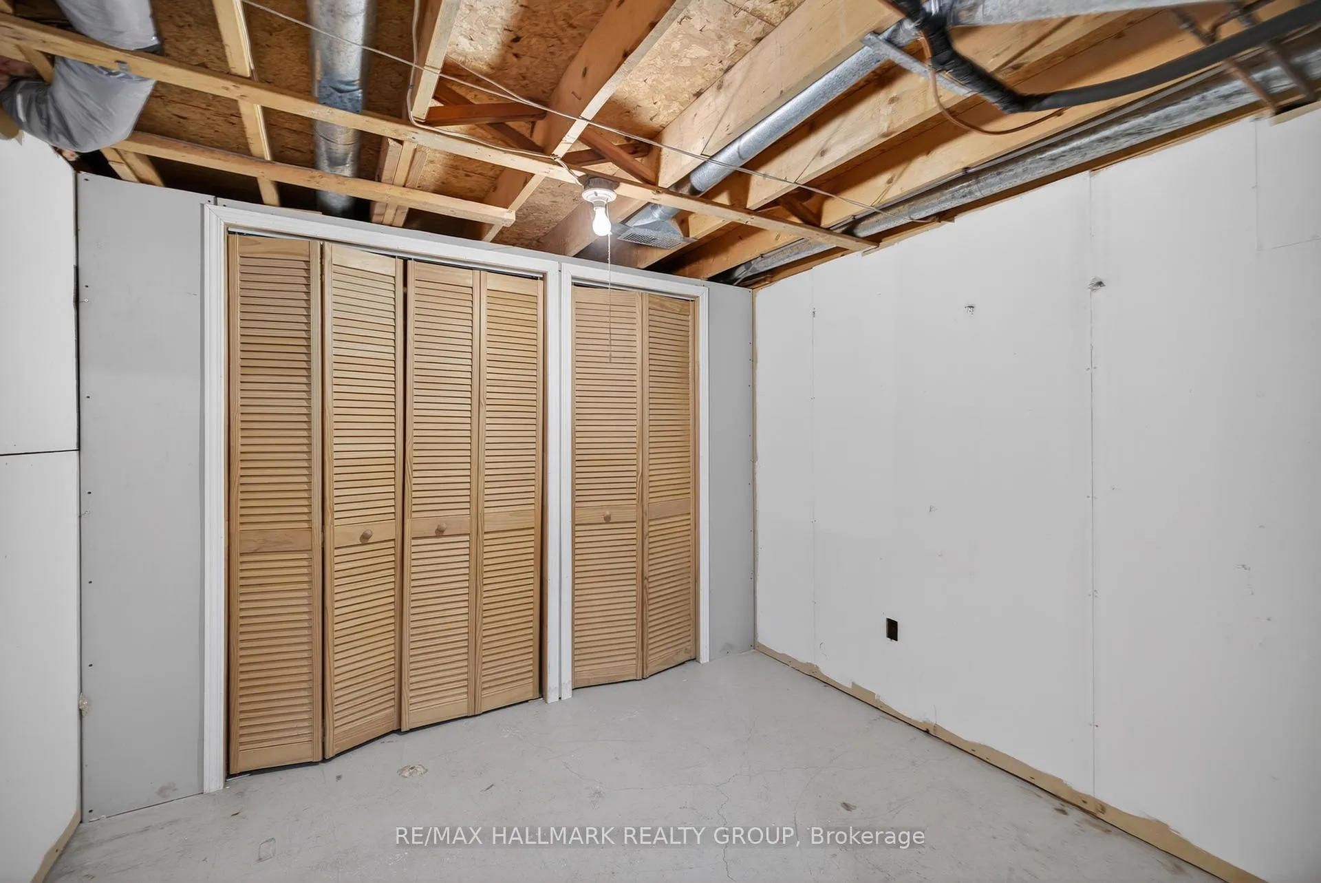 Photo 40 of 6202 Ravine Way, Ottawa, Convent Glen — HOMEH