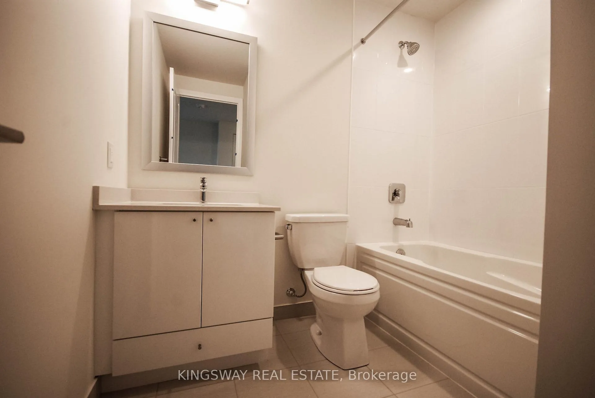 Photo 10 of Unit 907, 65 Watergarden Drive, Mississauga, Hurontario — HOMEH
