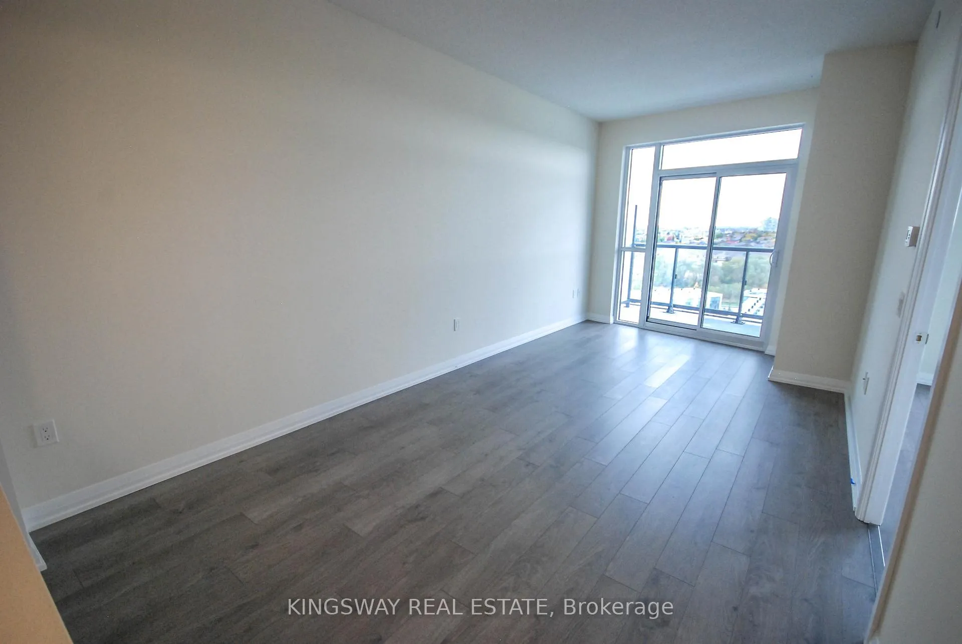 Photo 11 of Unit 907, 65 Watergarden Drive, Mississauga, Hurontario — HOMEH