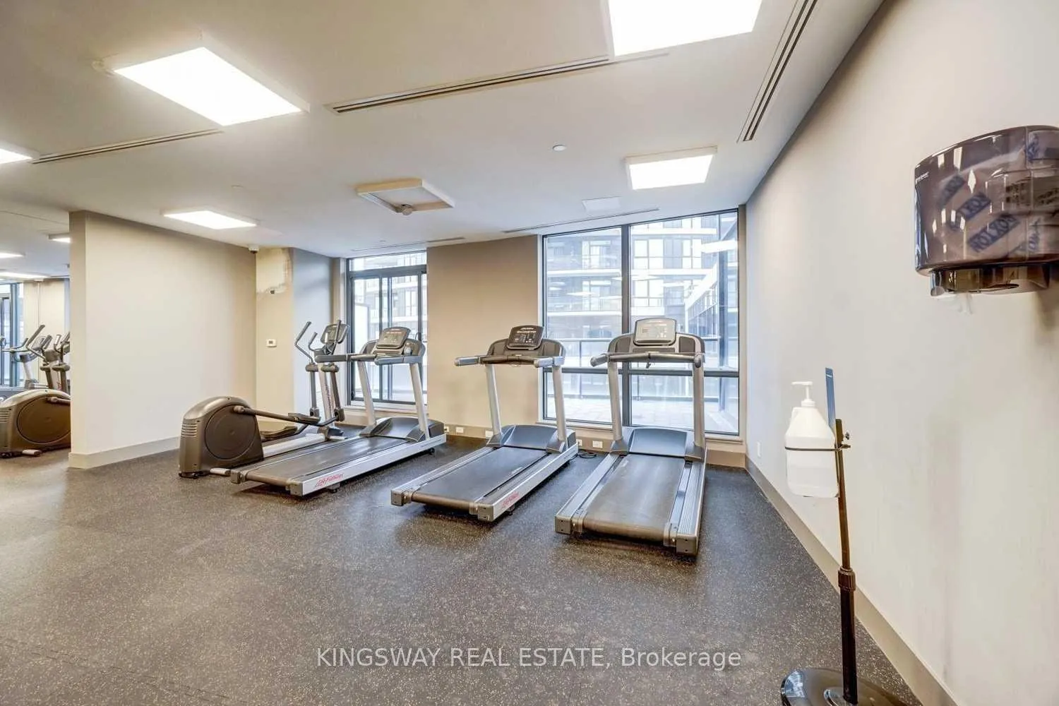 Photo 18 of Unit 907, 65 Watergarden Drive, Mississauga, Hurontario — HOMEH