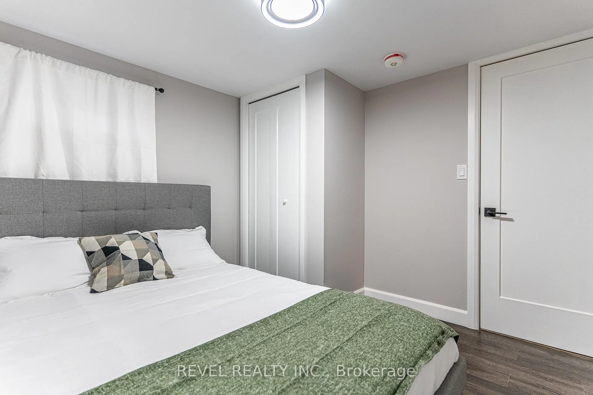 Photo 6 of Unit Lower, 783 Queensdale Avenue E, Hamilton, Raleigh — HOMEH
