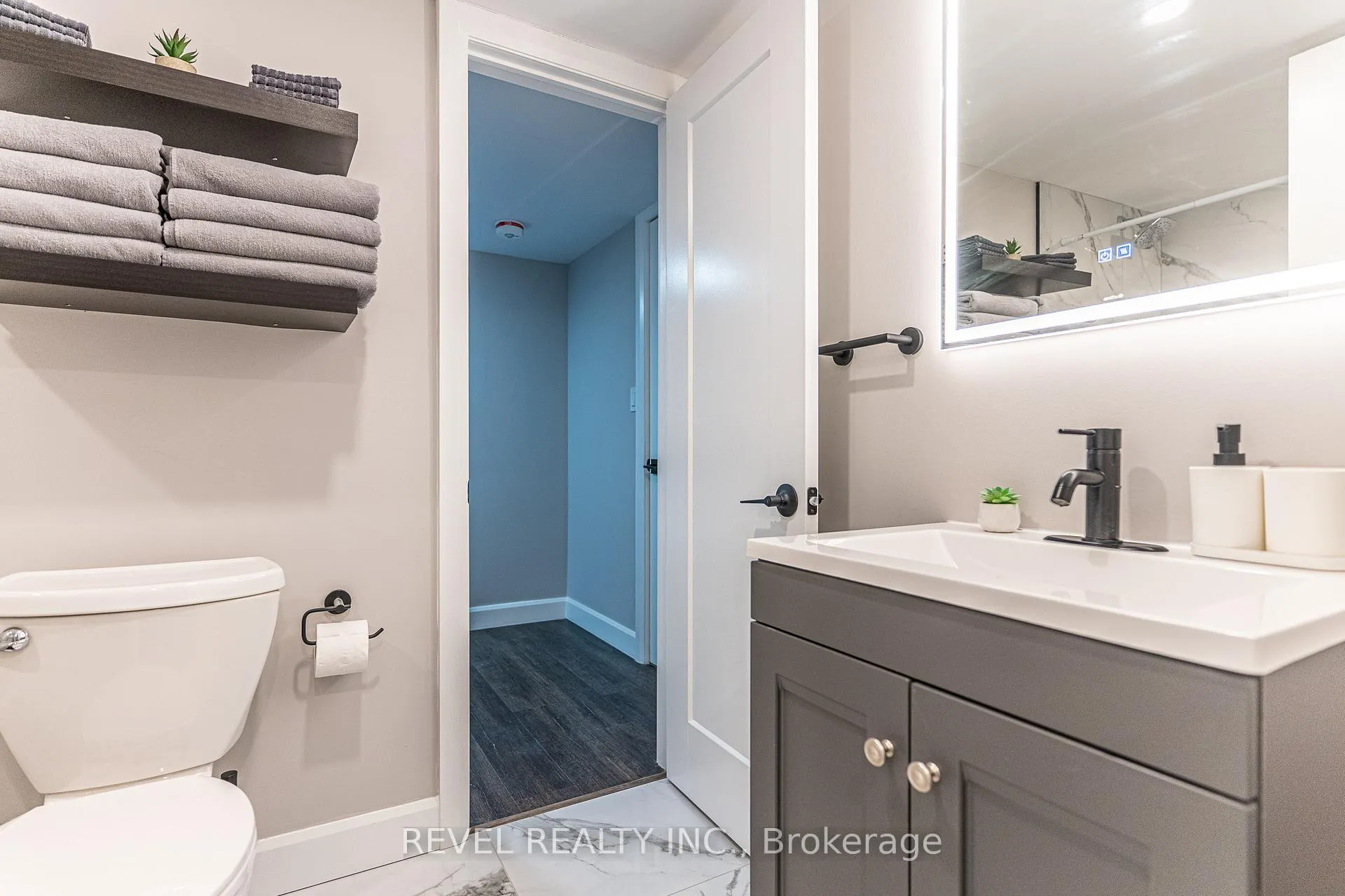 Photo 7 of Unit Lower, 783 Queensdale Avenue E, Hamilton, Raleigh — HOMEH