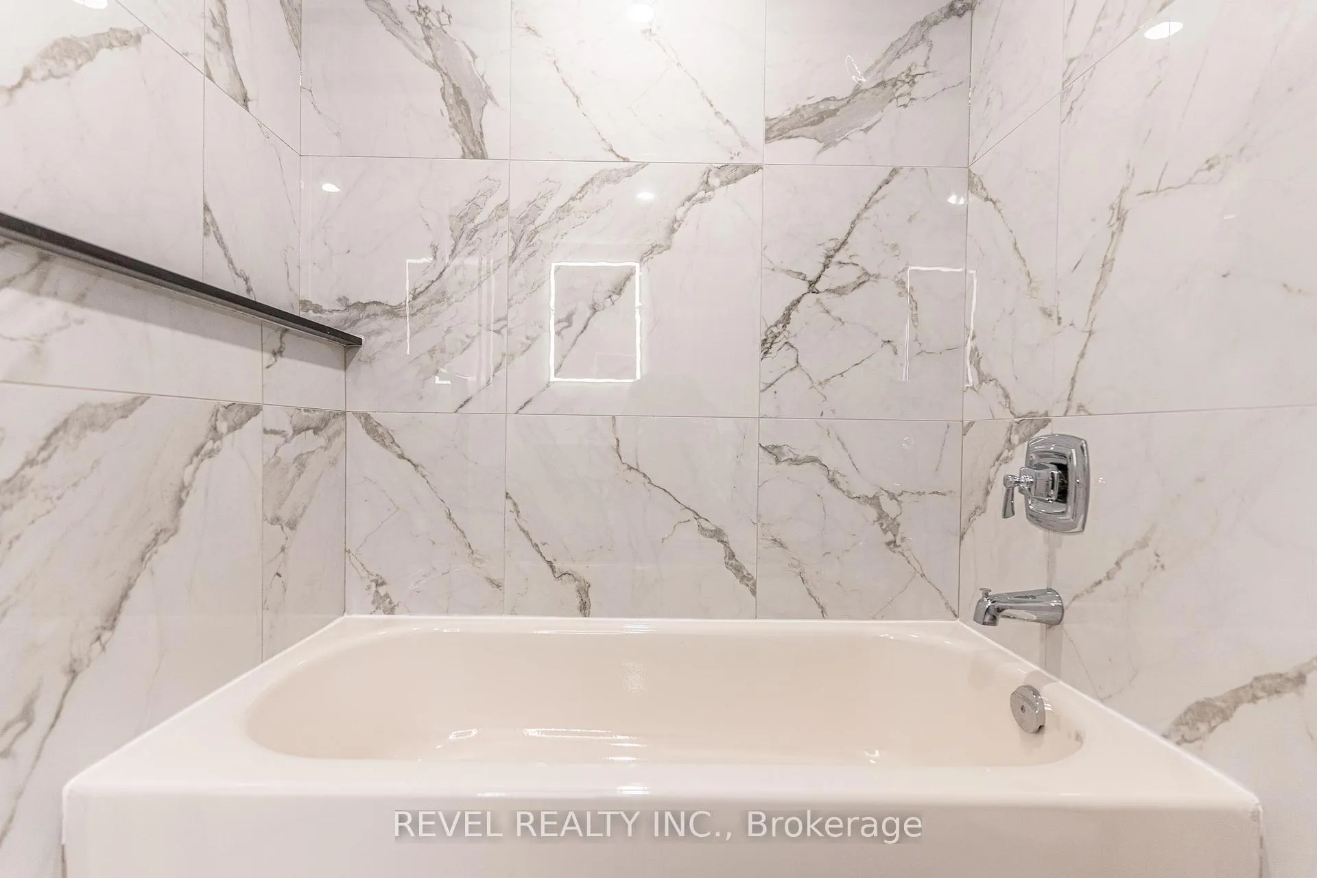 Photo 9 of Unit Lower, 783 Queensdale Avenue E, Hamilton, Raleigh — HOMEH