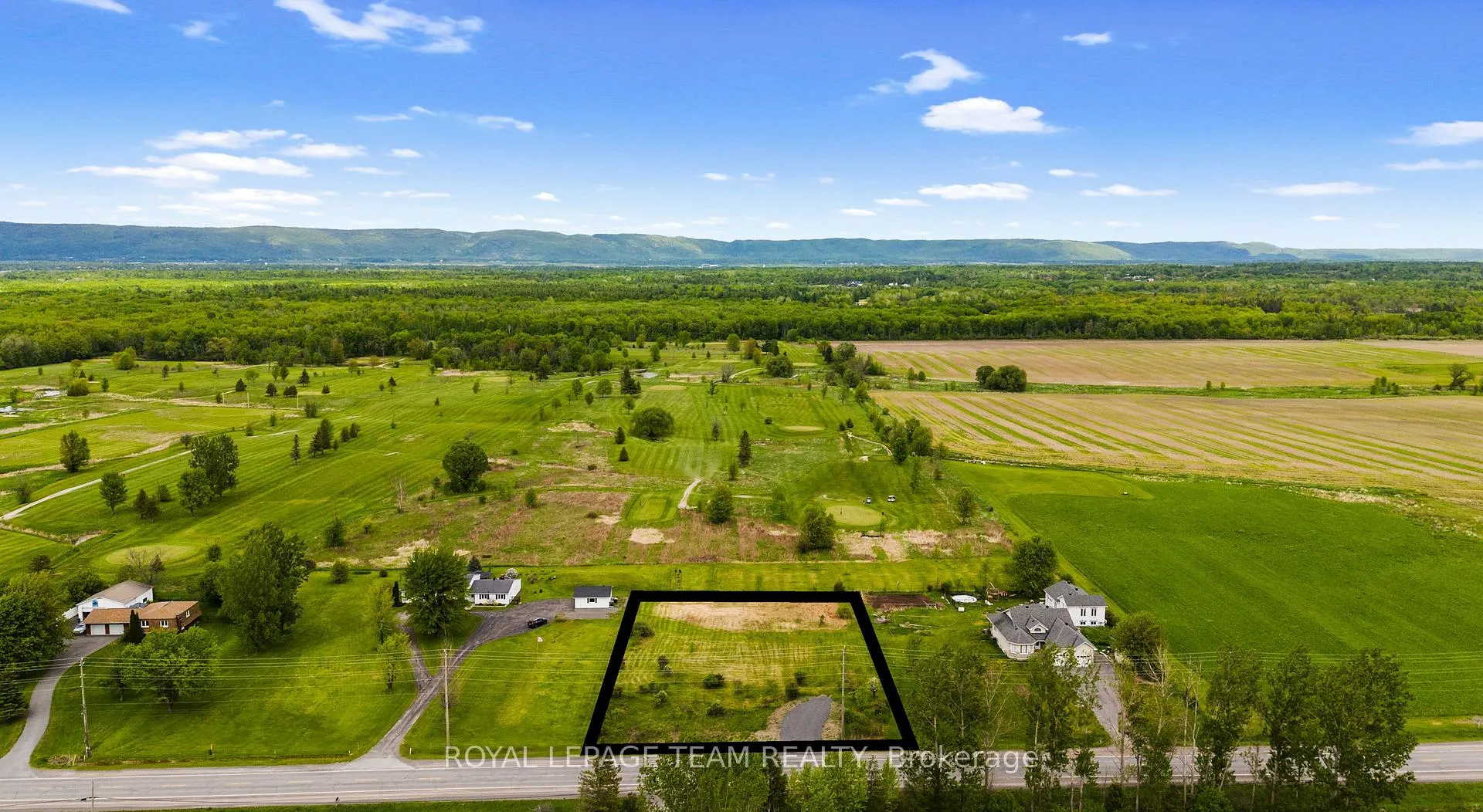Photo of 0 Dunrobin Road