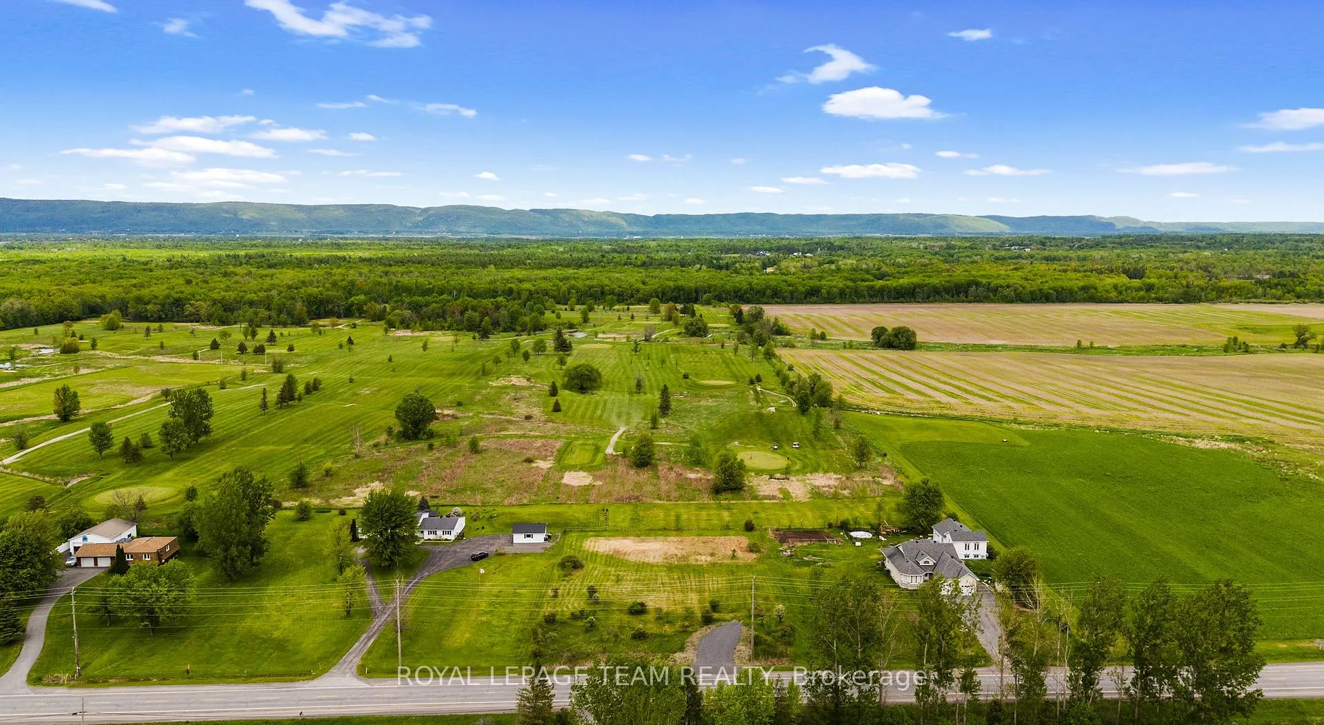 Photo 8 of Dunrobin Road, Ottawa, Dunrobin Shores — HOMEH