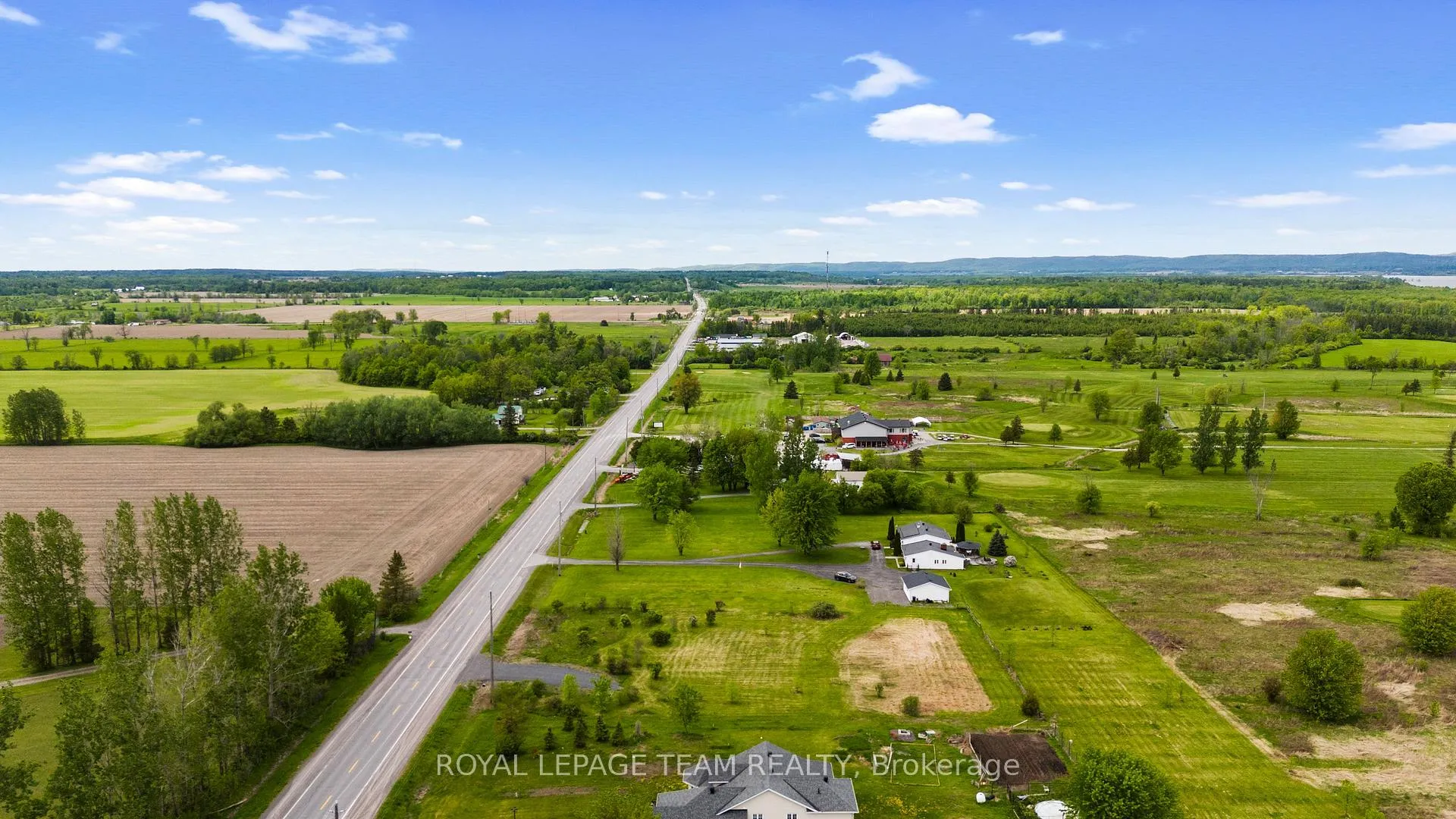 Photo 9 of Dunrobin Road, Ottawa, Dunrobin Shores — HOMEH
