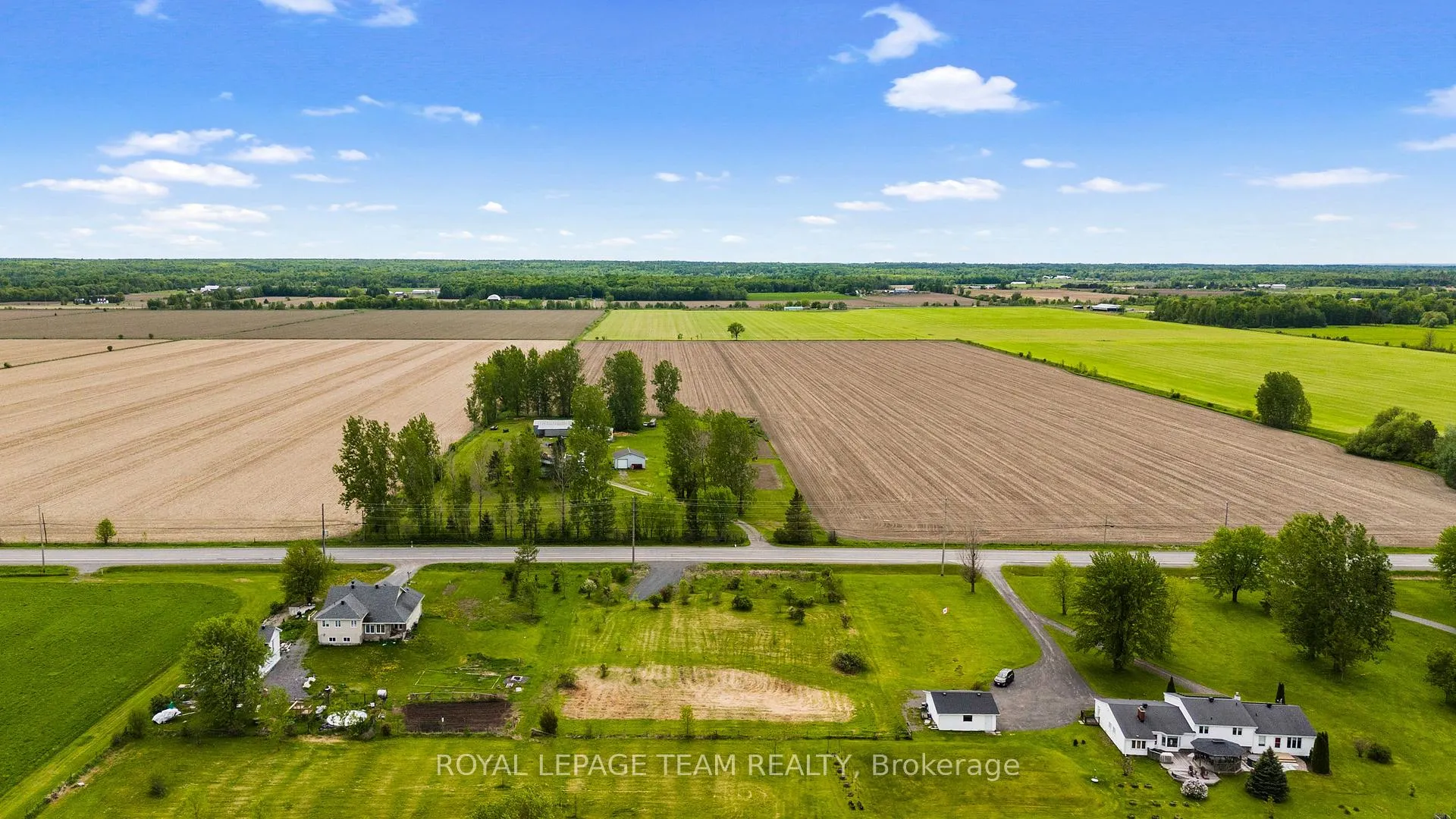 Photo 13 of Dunrobin Road, Ottawa, Dunrobin Shores — HOMEH
