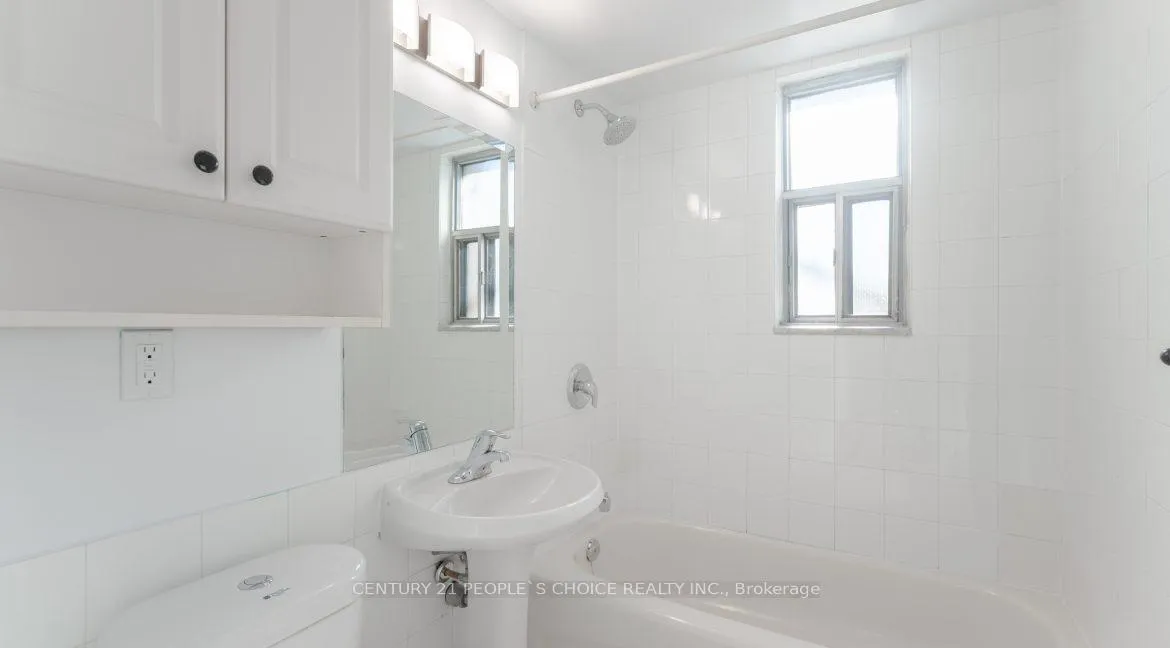 Photo 6 of Unit 6, 875 Avenue Road, Toronto, Forest Hill South — HOMEH