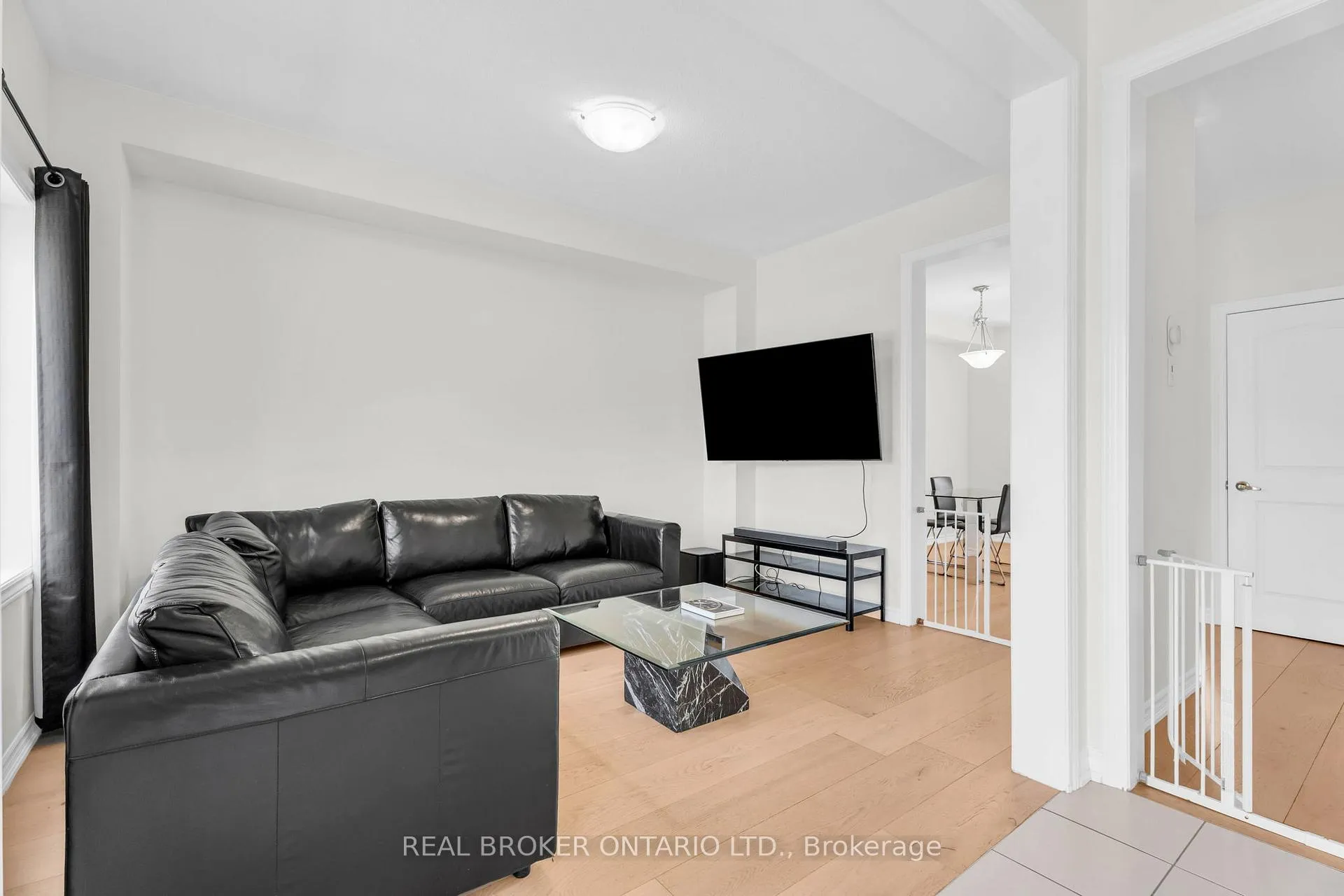 Photo 14 of 125 Werry Avenue, Southgate — HOMEH