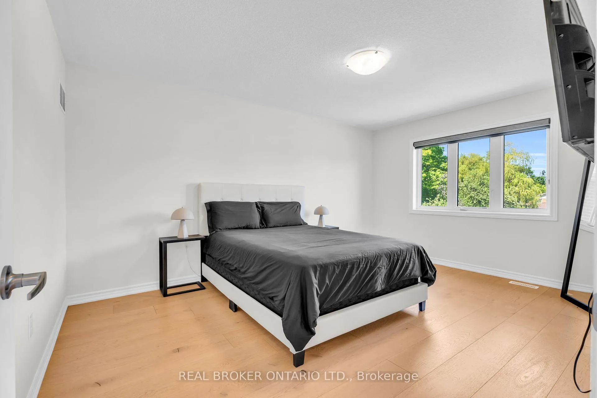 Photo 27 of 125 Werry Avenue, Southgate — HOMEH