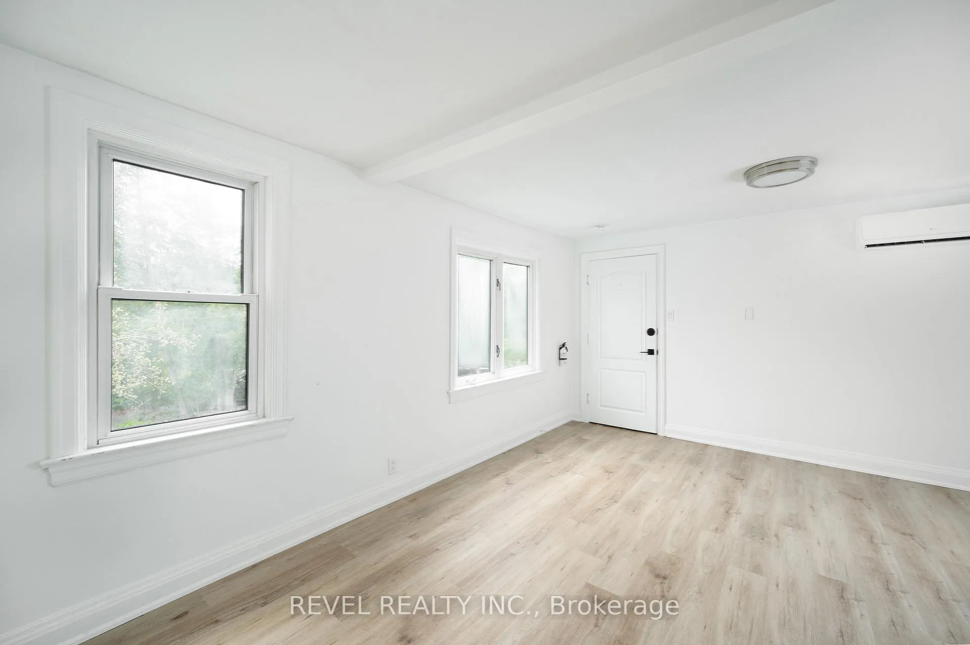 Photo 10 of 1182 Linbrook Road, Oakville, Morrison — HOMEH