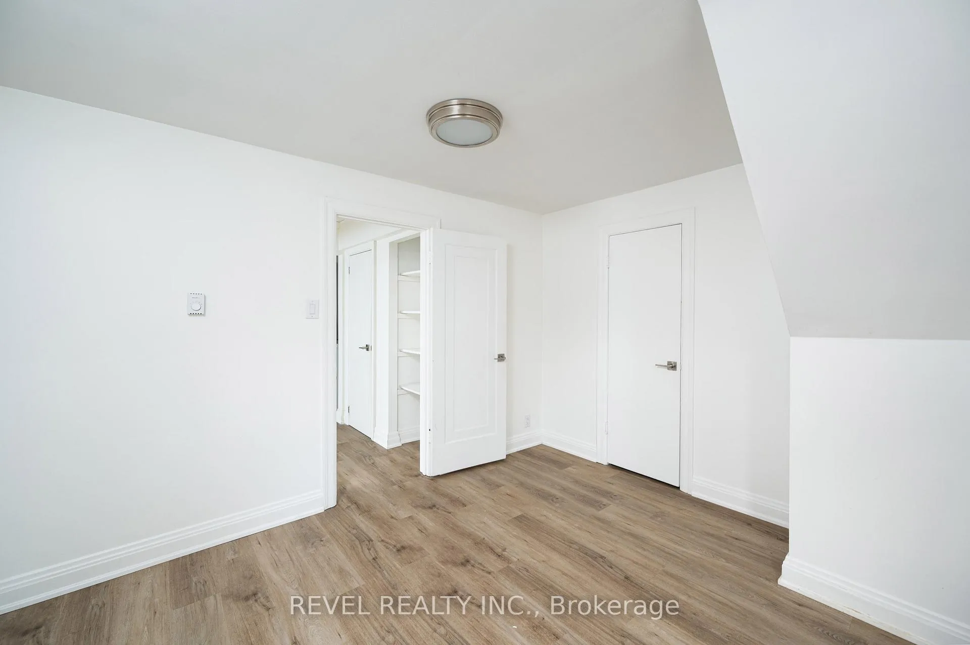 Photo 15 of 1182 Linbrook Road, Oakville, Morrison — HOMEH